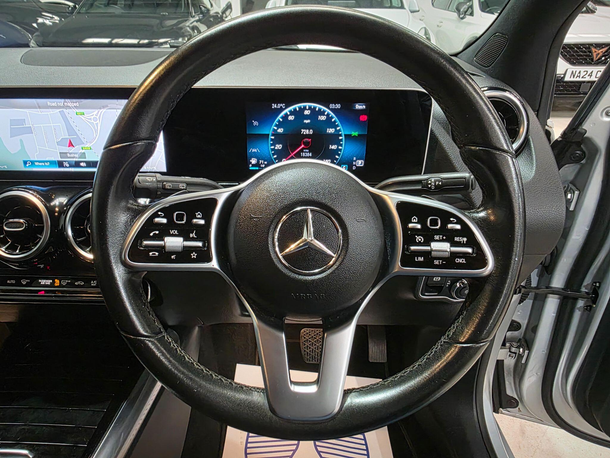 Mercedes-Benz B Class view 17