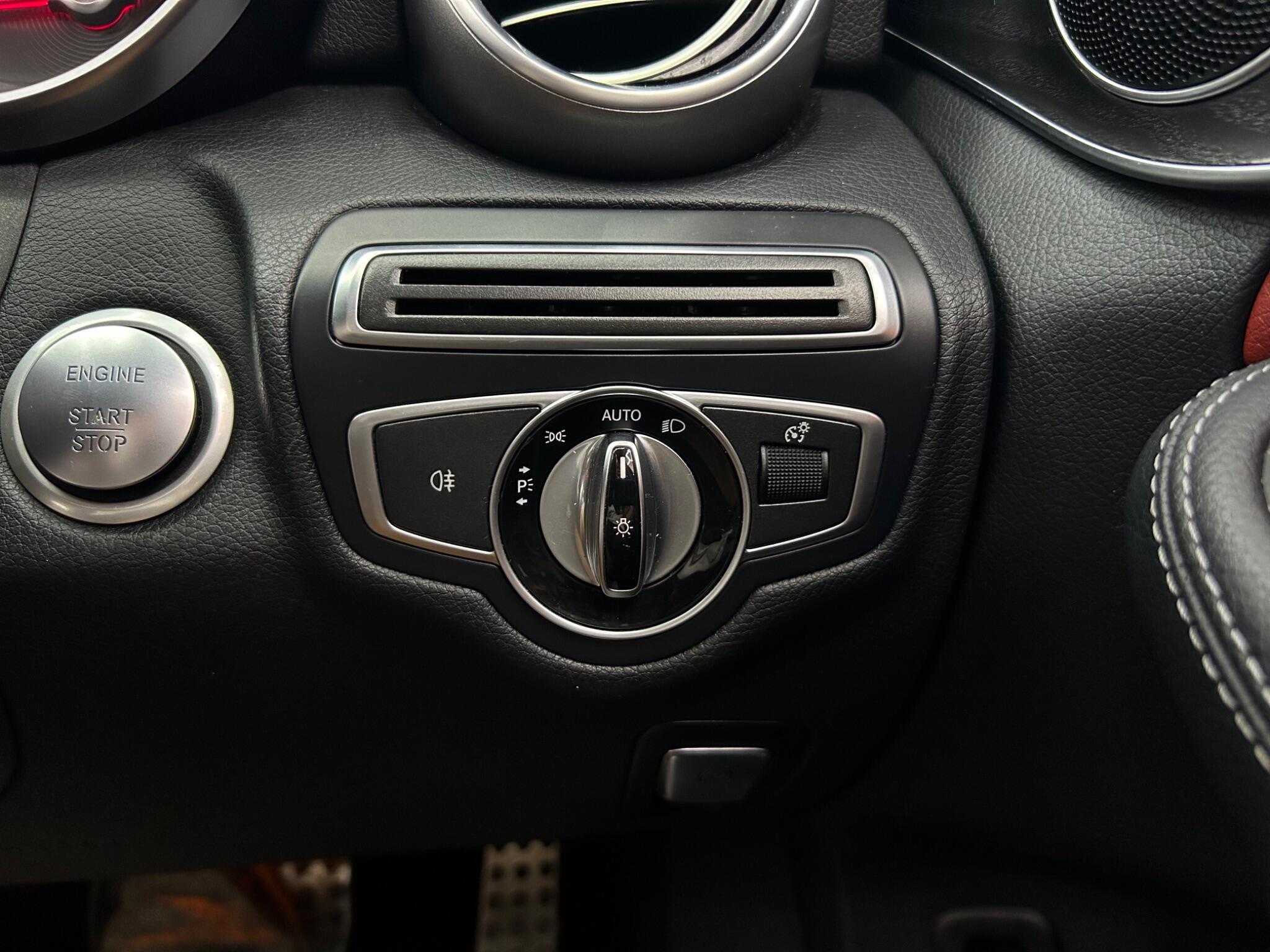 Mercedes-Benz C Class view 25
