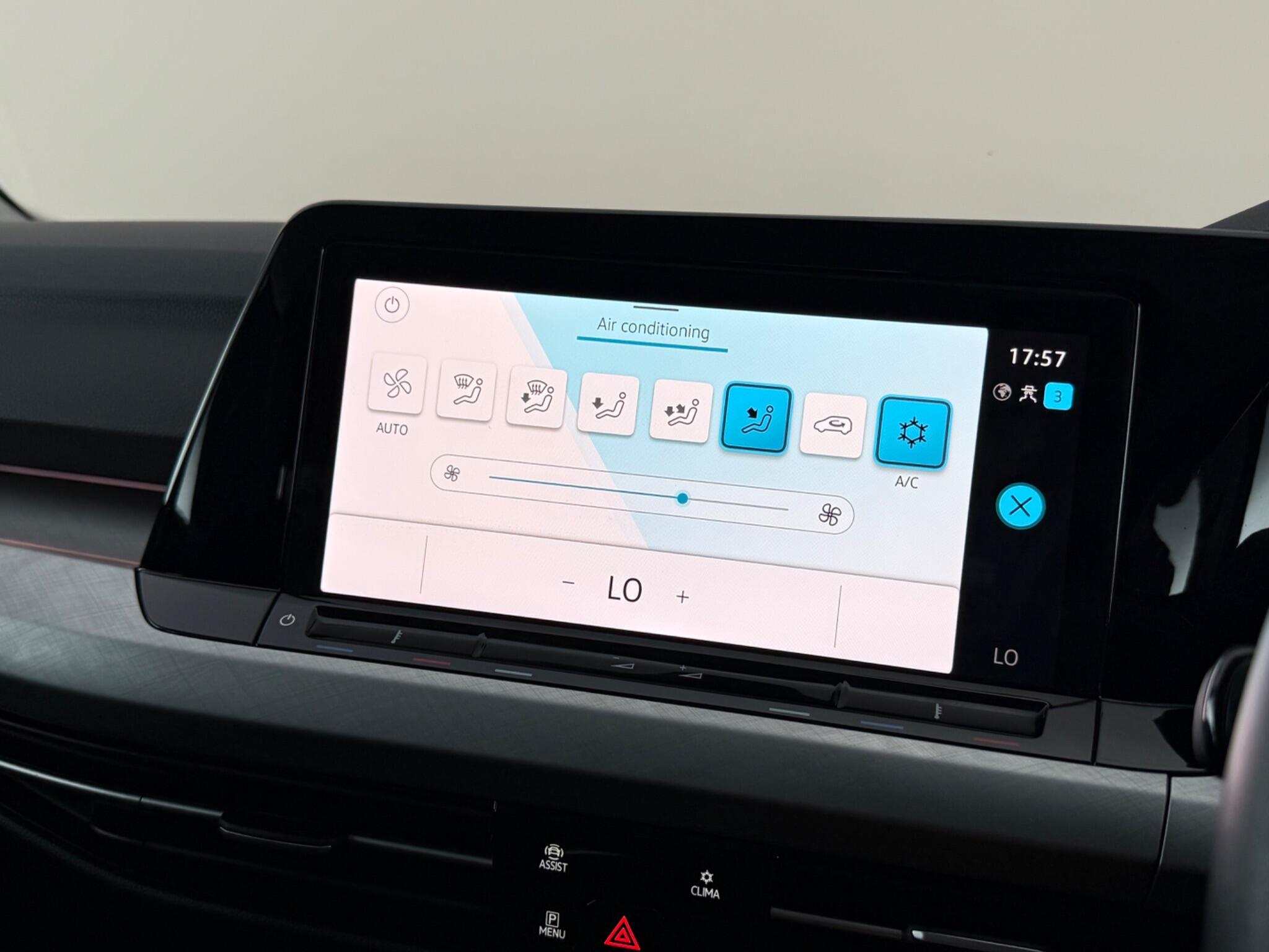 Volkswagen Golf view 23