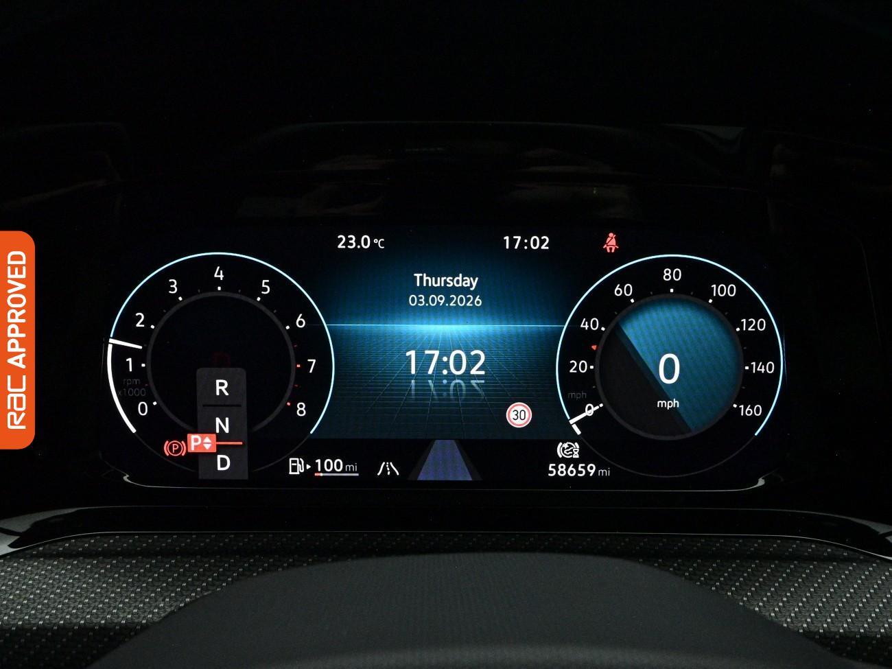 Volkswagen Golf view 11