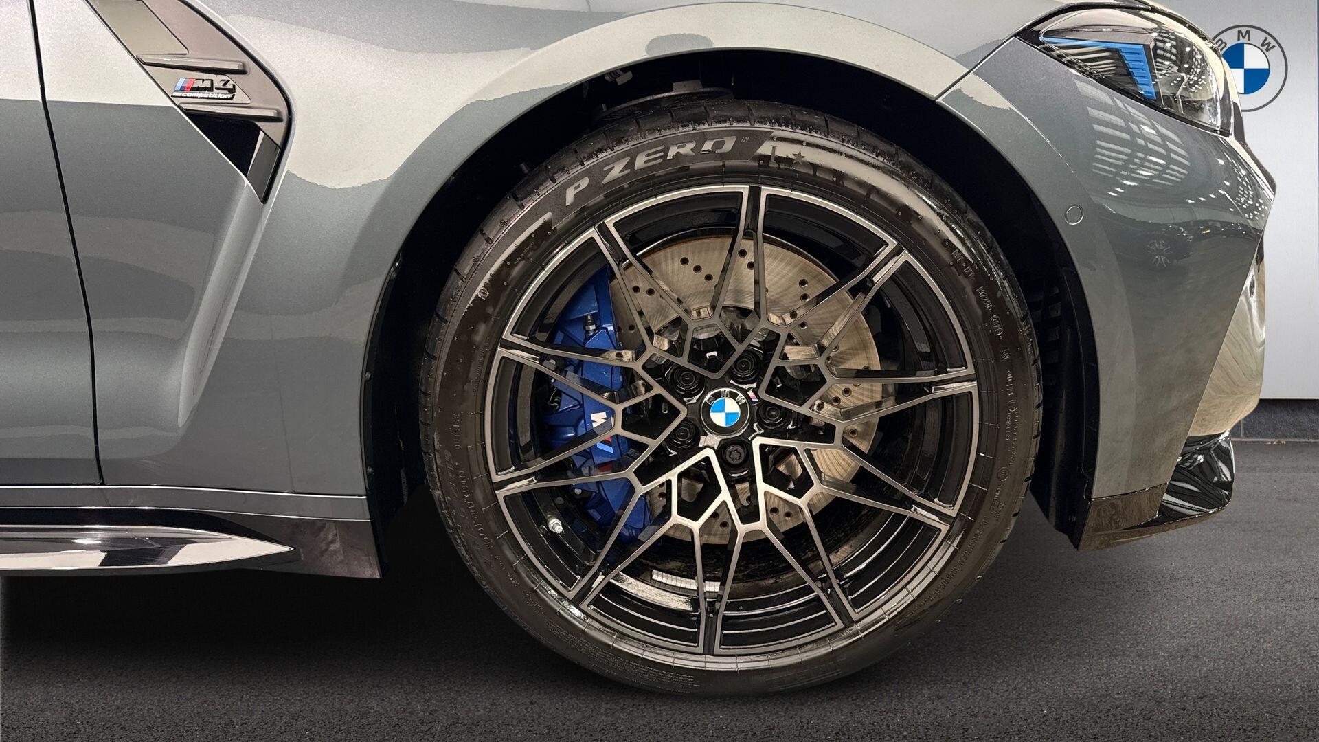 BMW M4 view 17