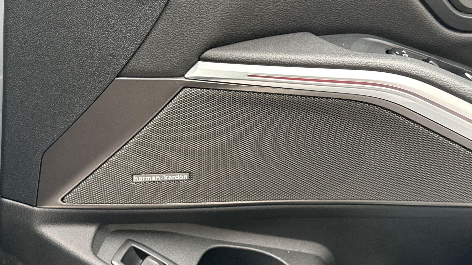 BMW 3 Series view 20