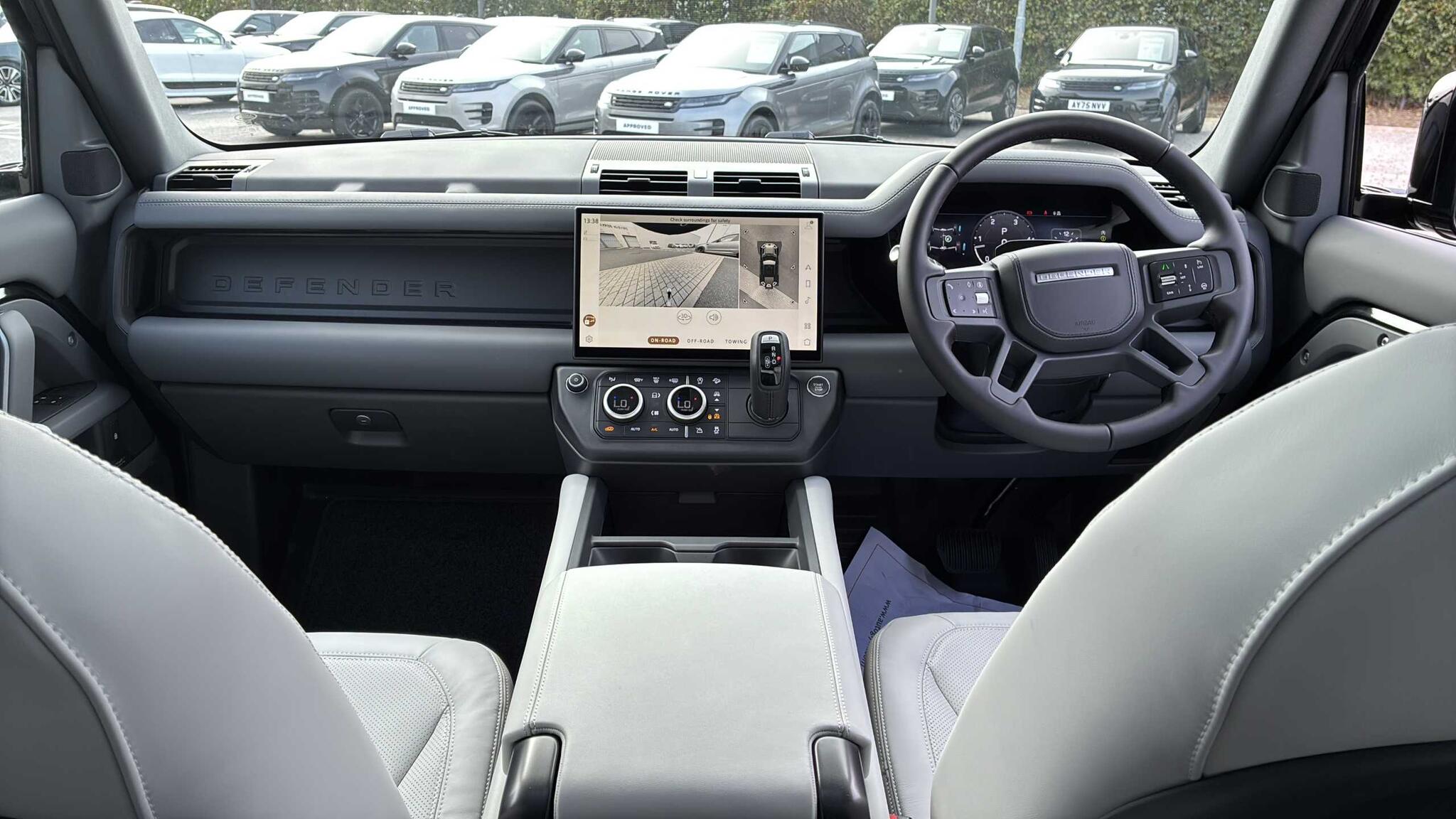 Land Rover Defender view 9
