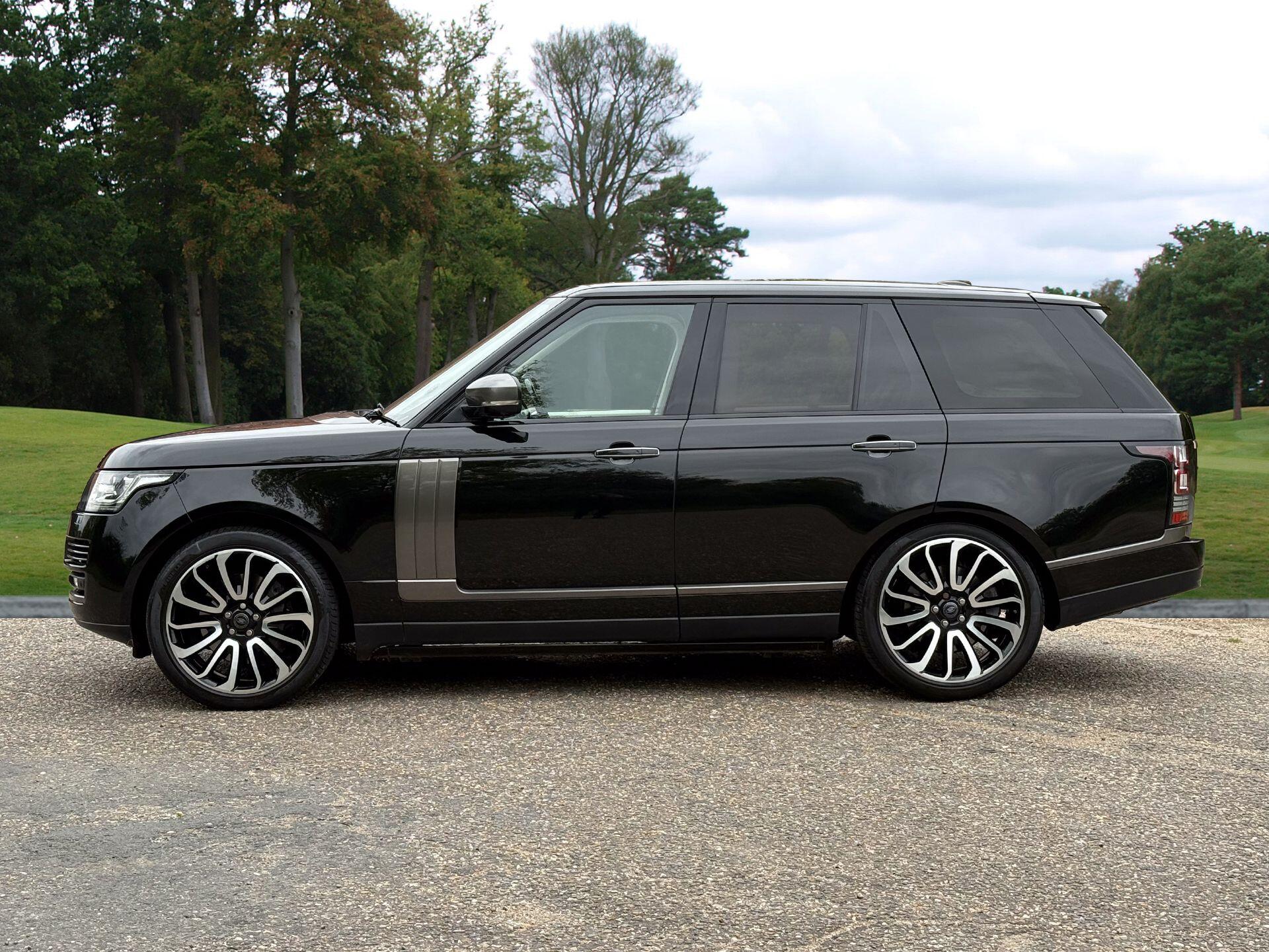 Land Rover Range Rover view 2