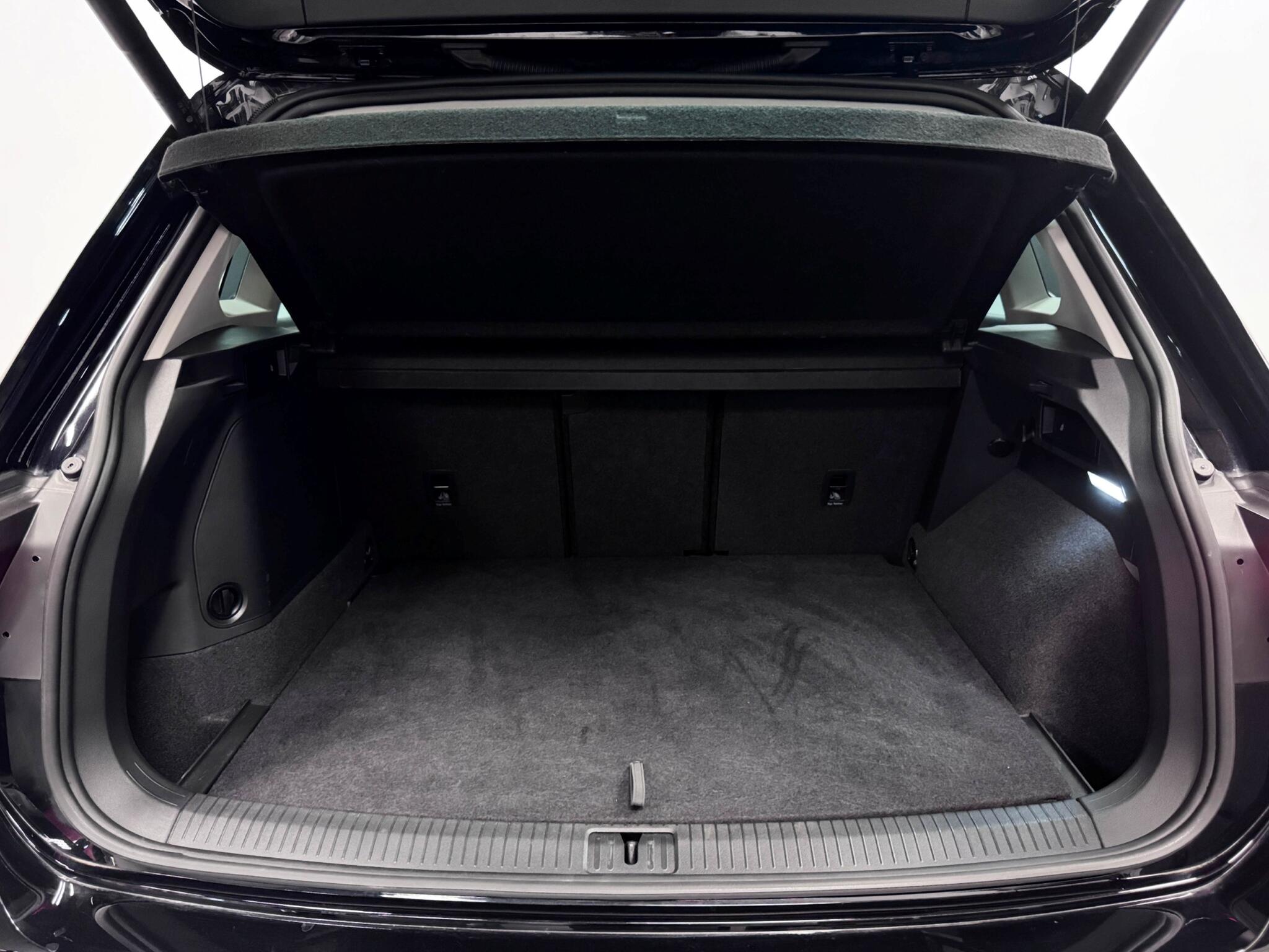 Volkswagen Tiguan view 7