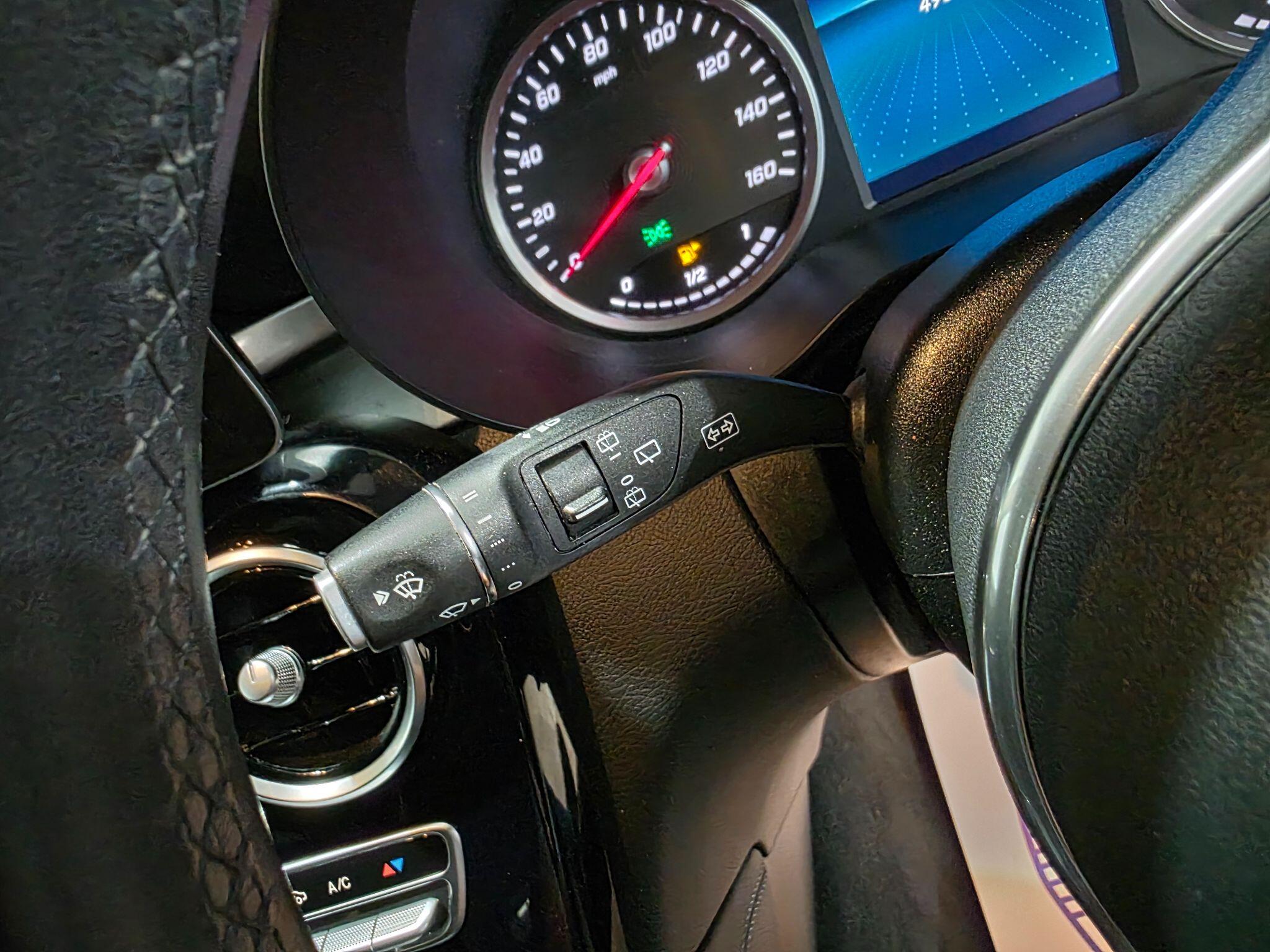 Mercedes-Benz GLC view 22