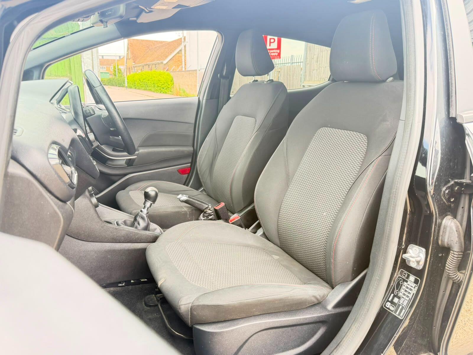 Ford Fiesta view 17