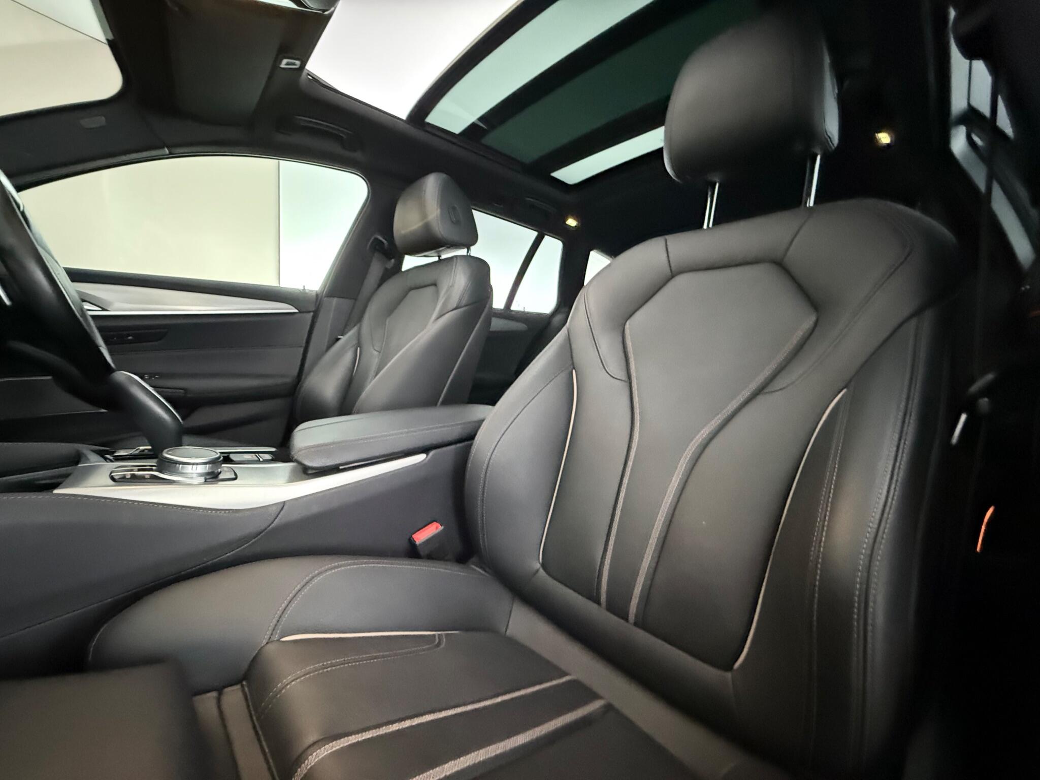 BMW 5 Series view 34