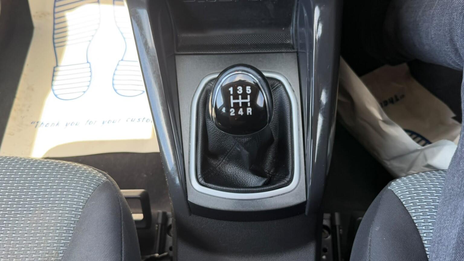 Ford Ecosport view 43