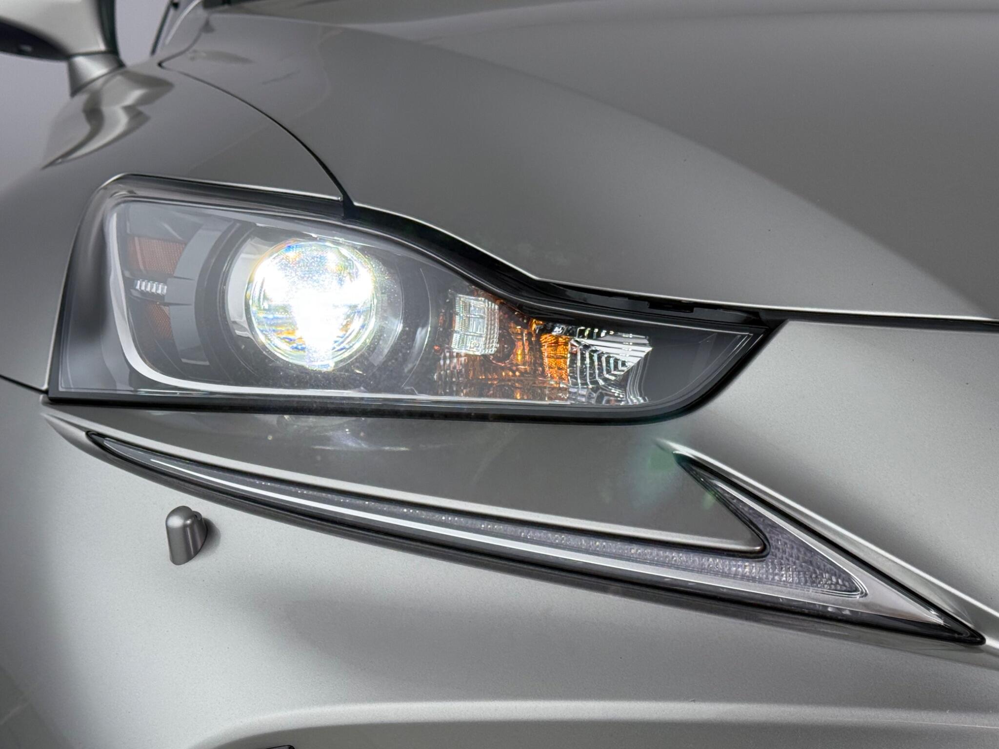 Lexus Is view 10