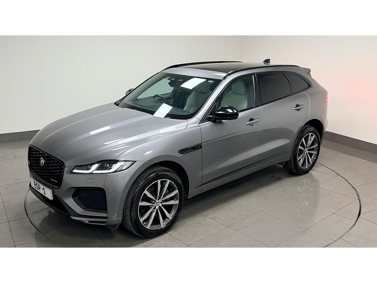 Jaguar F-Pace view 12