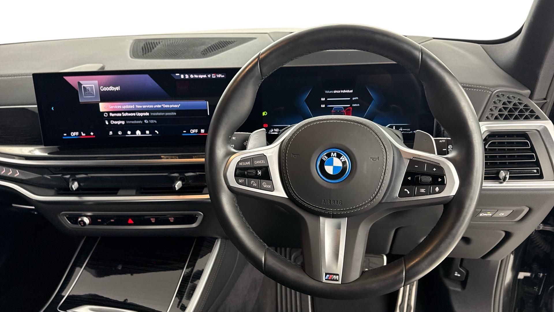 BMW X5 view 5