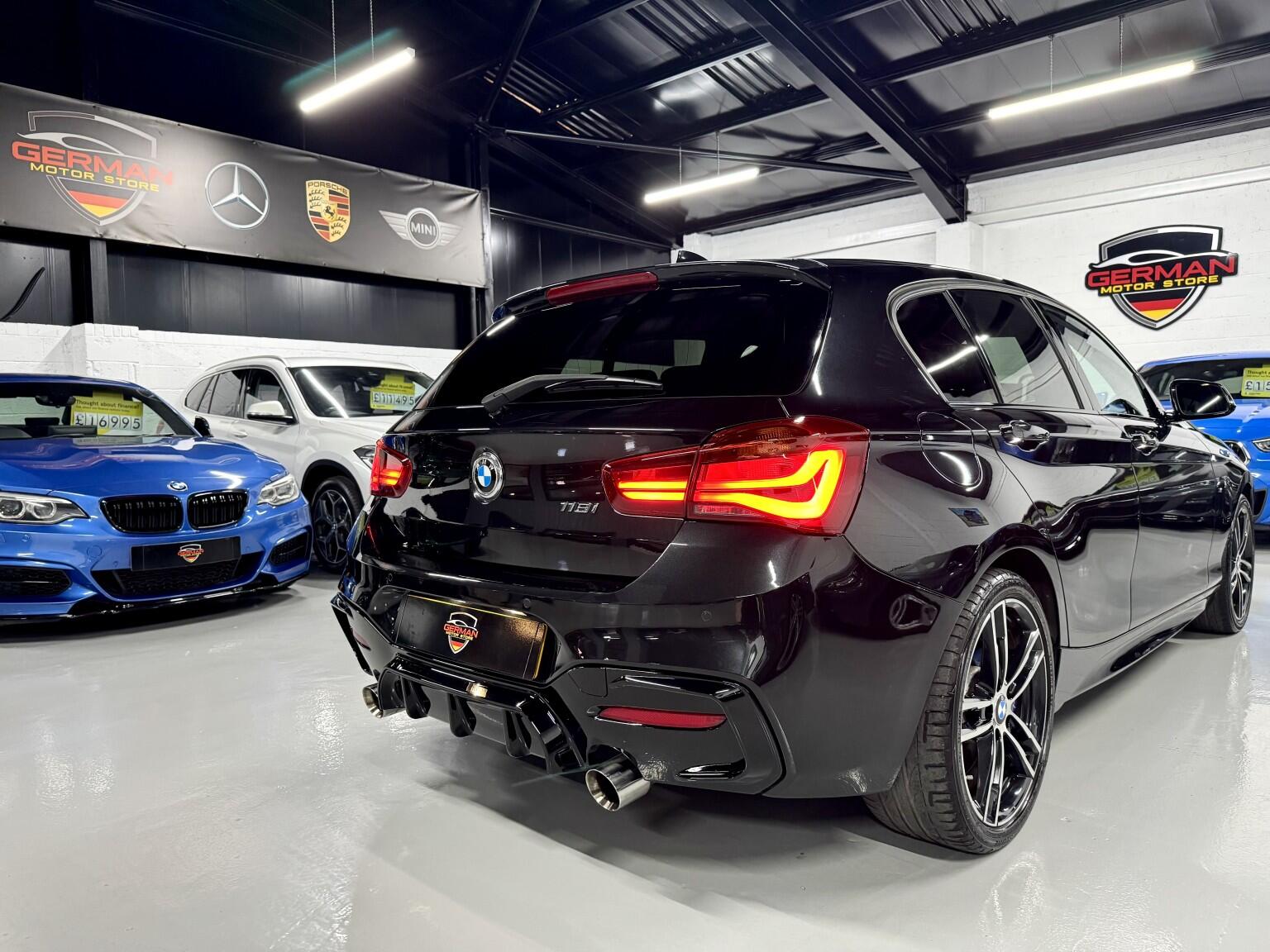 BMW 1 Series view 6