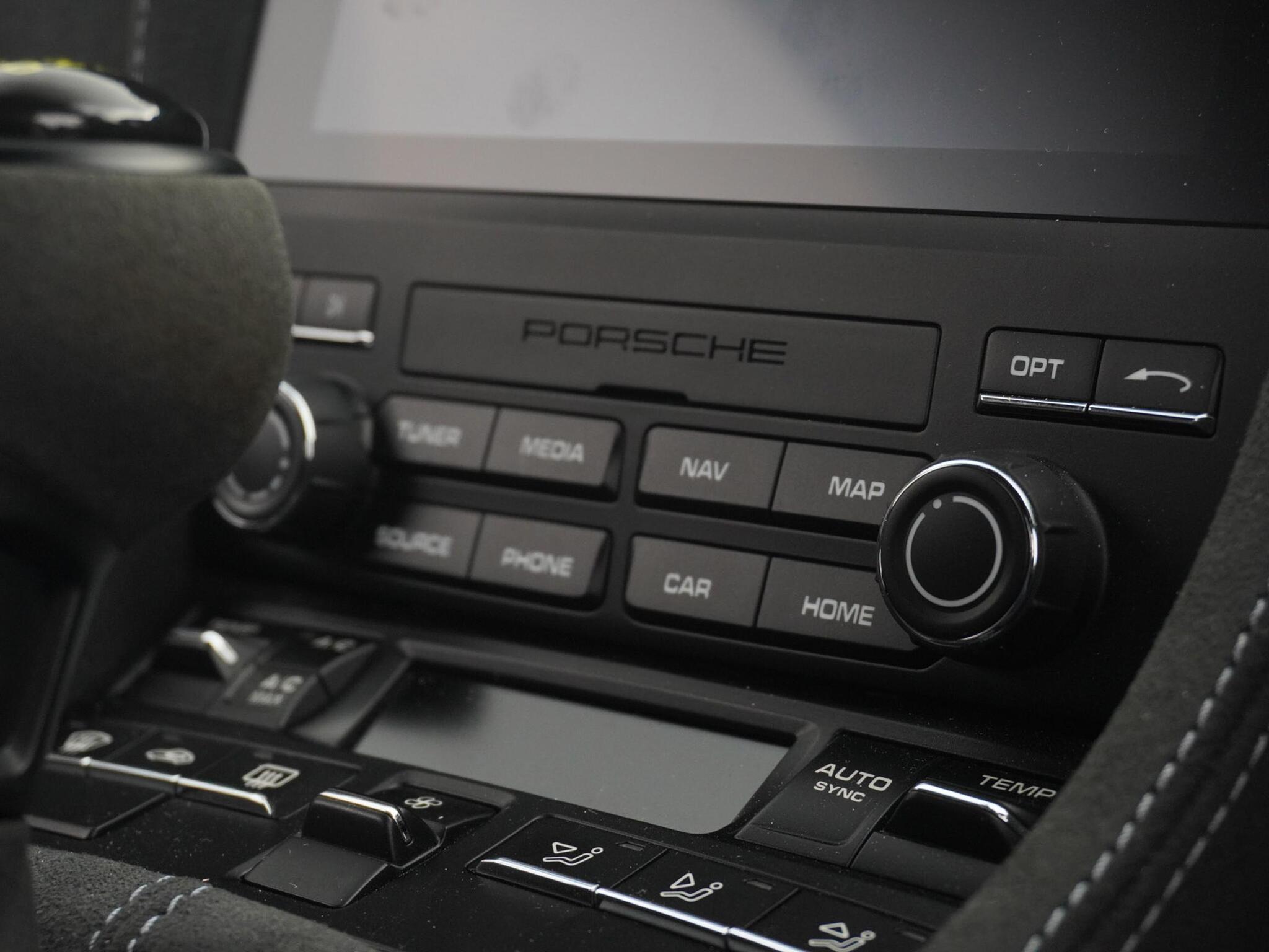 Porsche Cayman view 28
