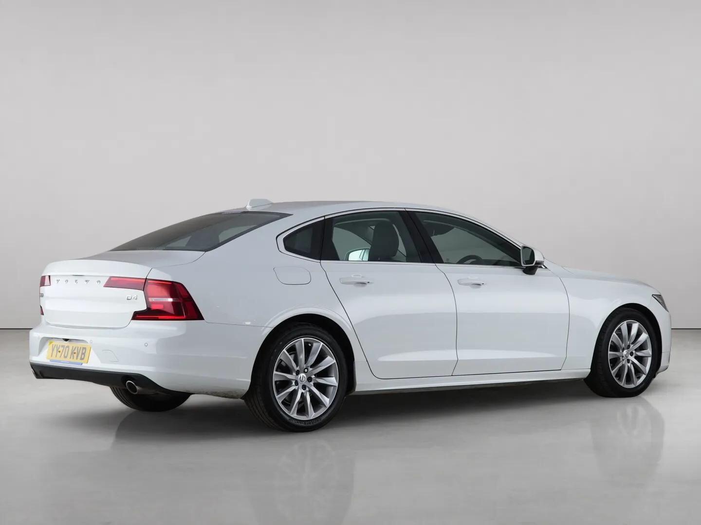 Volvo S90 view 6
