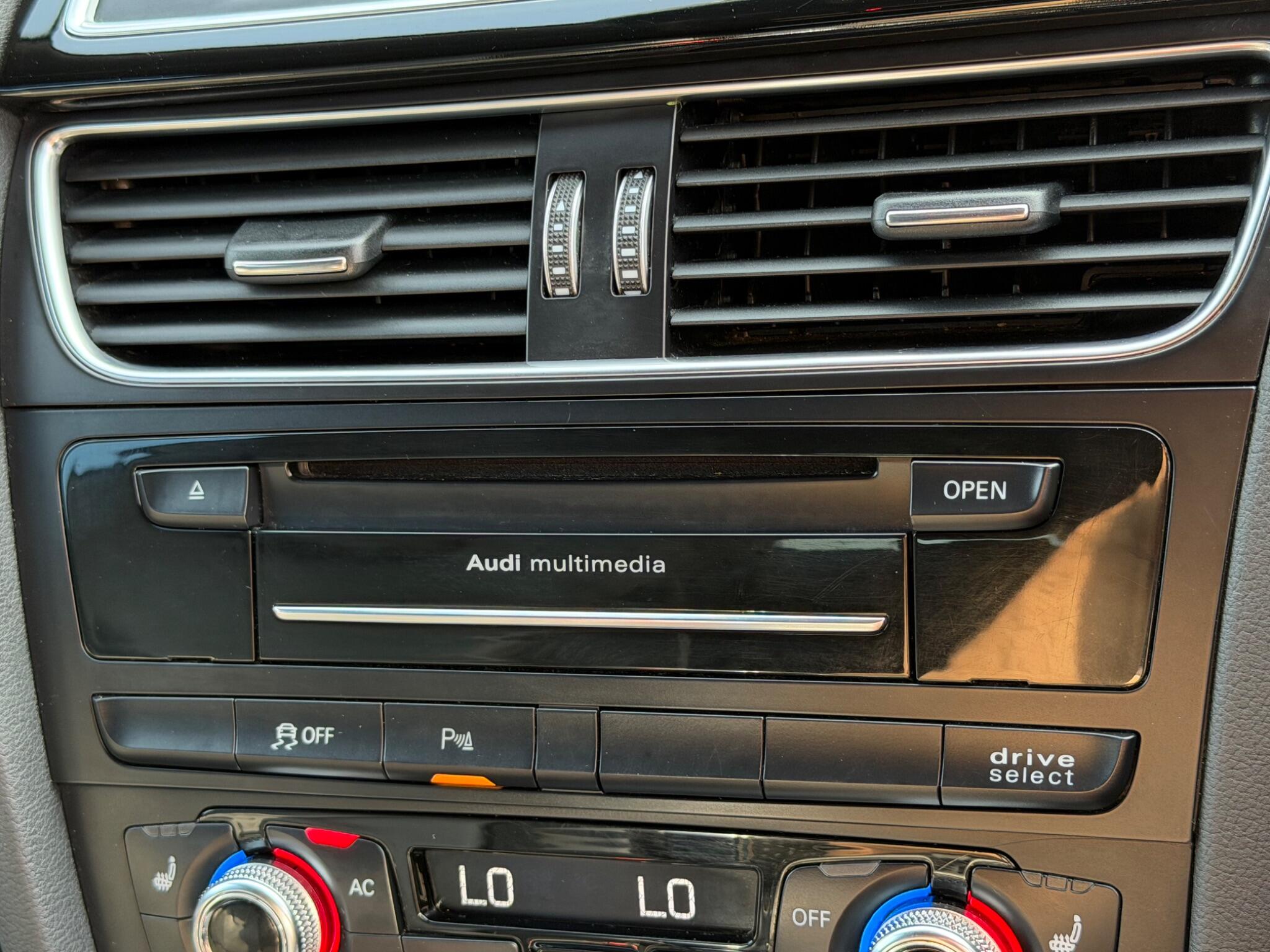 Audi RS4 view 38