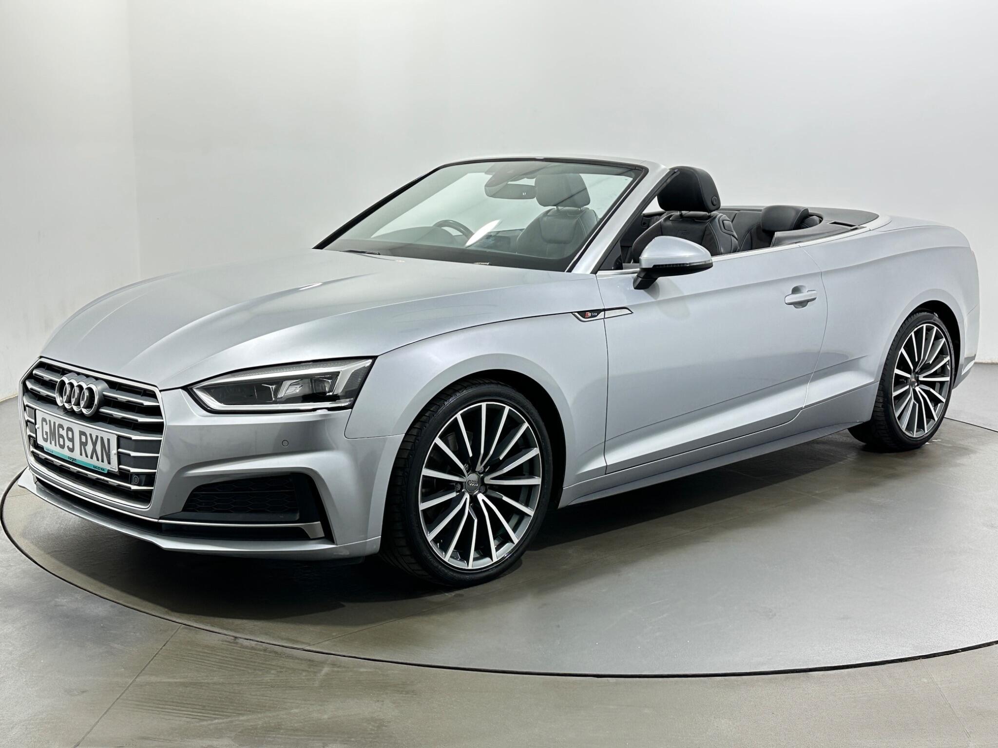Audi A5 view 4