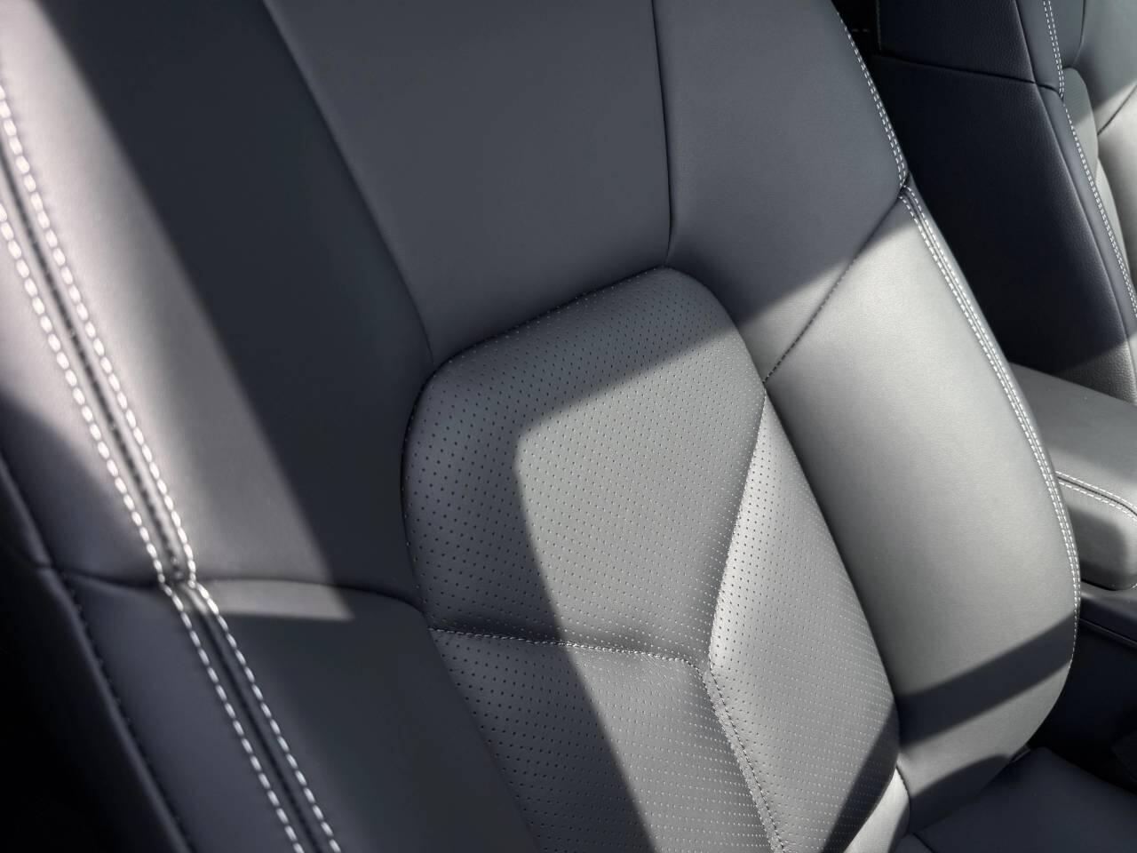 Porsche Macan view 15