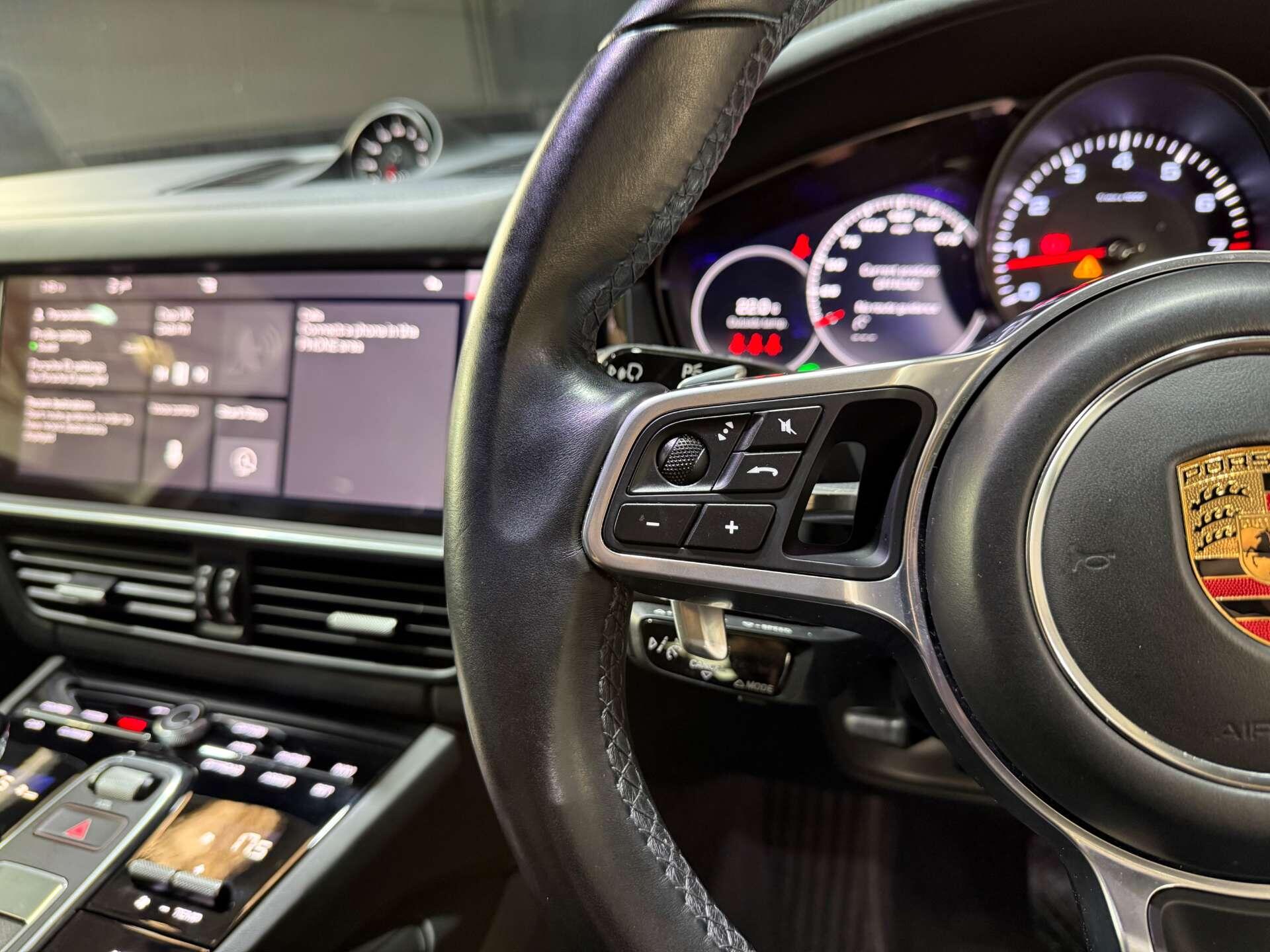 Porsche Cayenne view 46