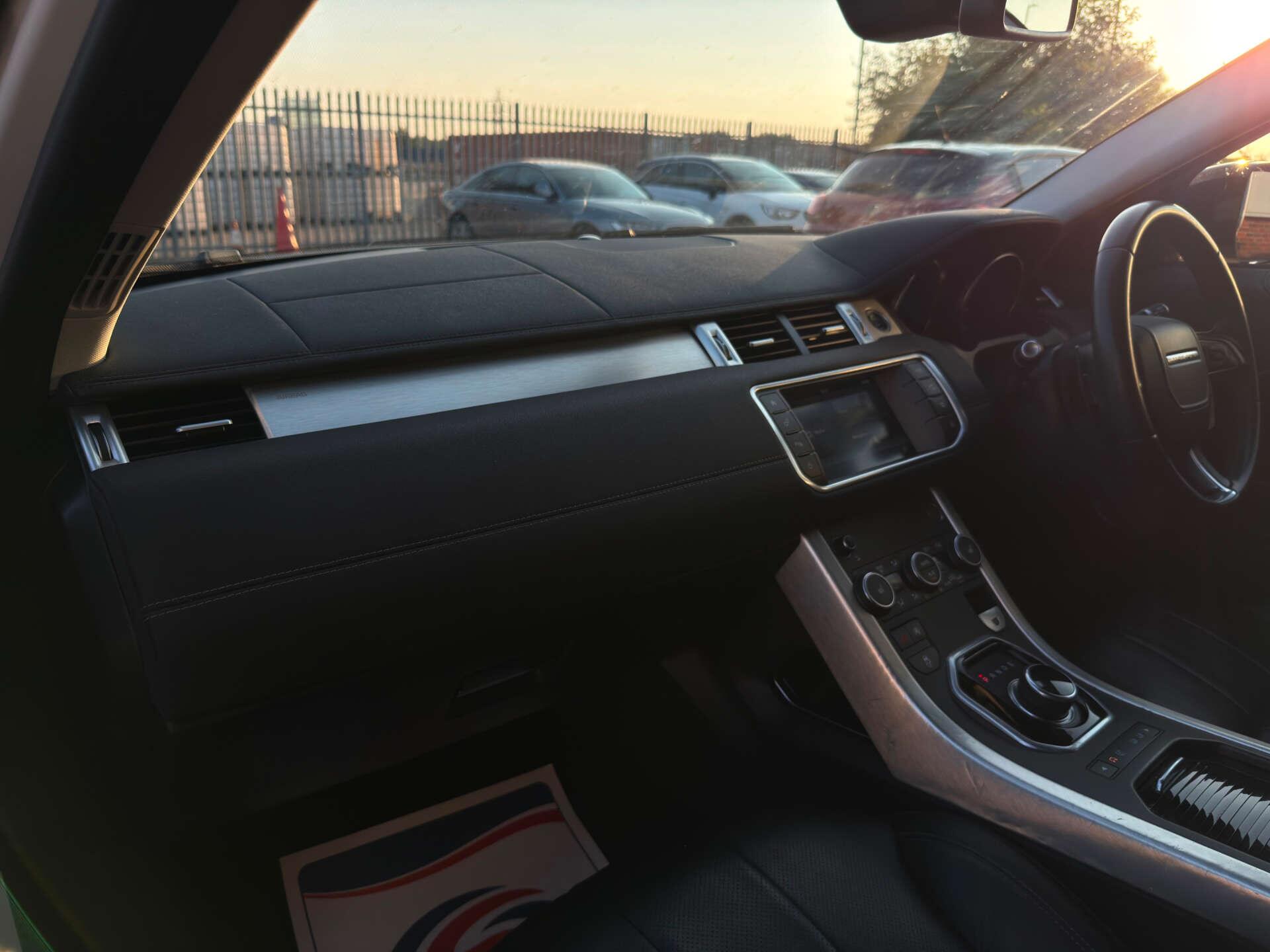 Land Rover Range Rover Evoque view 43
