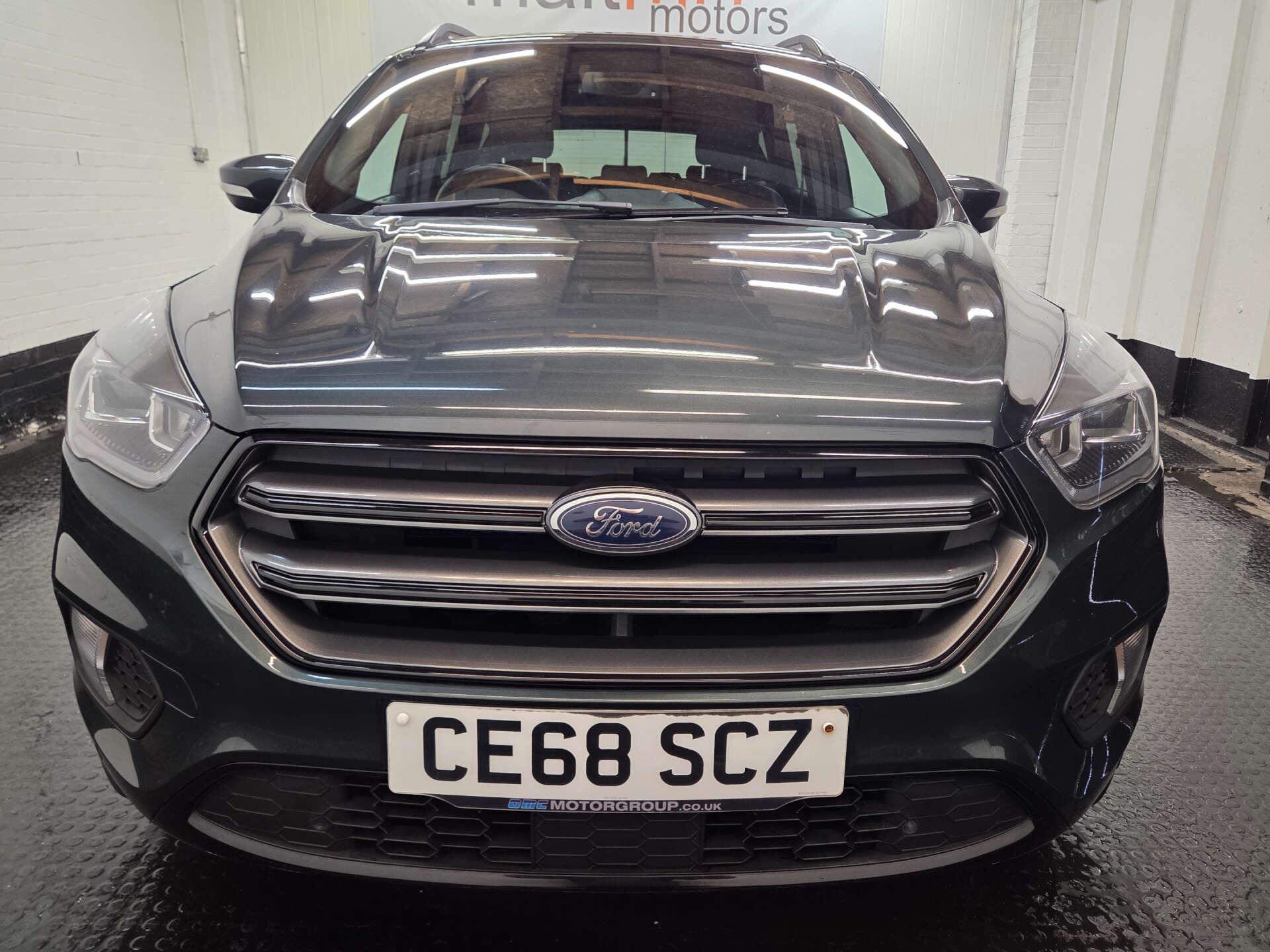 Ford Kuga view 3