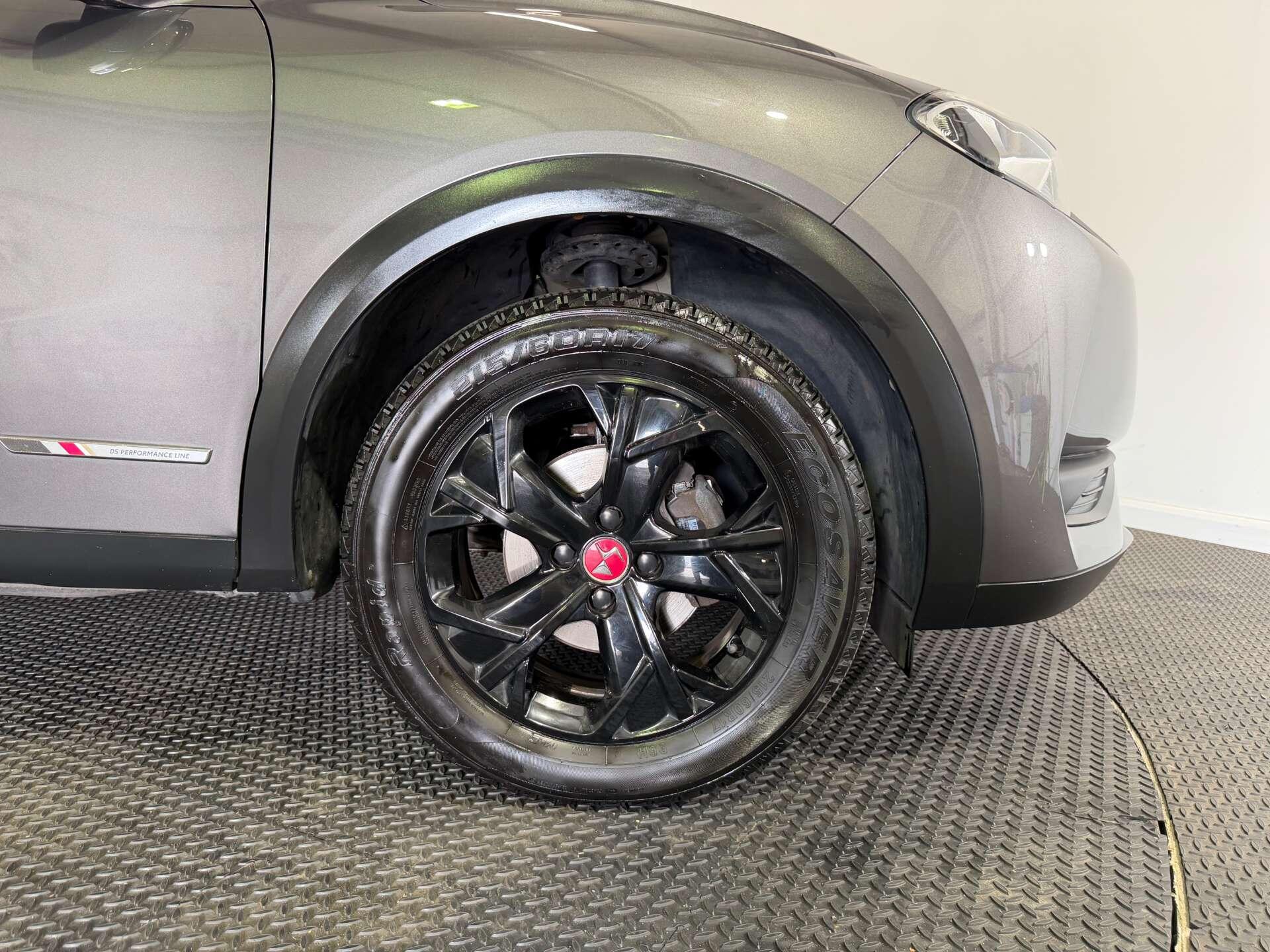 DS Automobiles DS 3 Crossback view 60