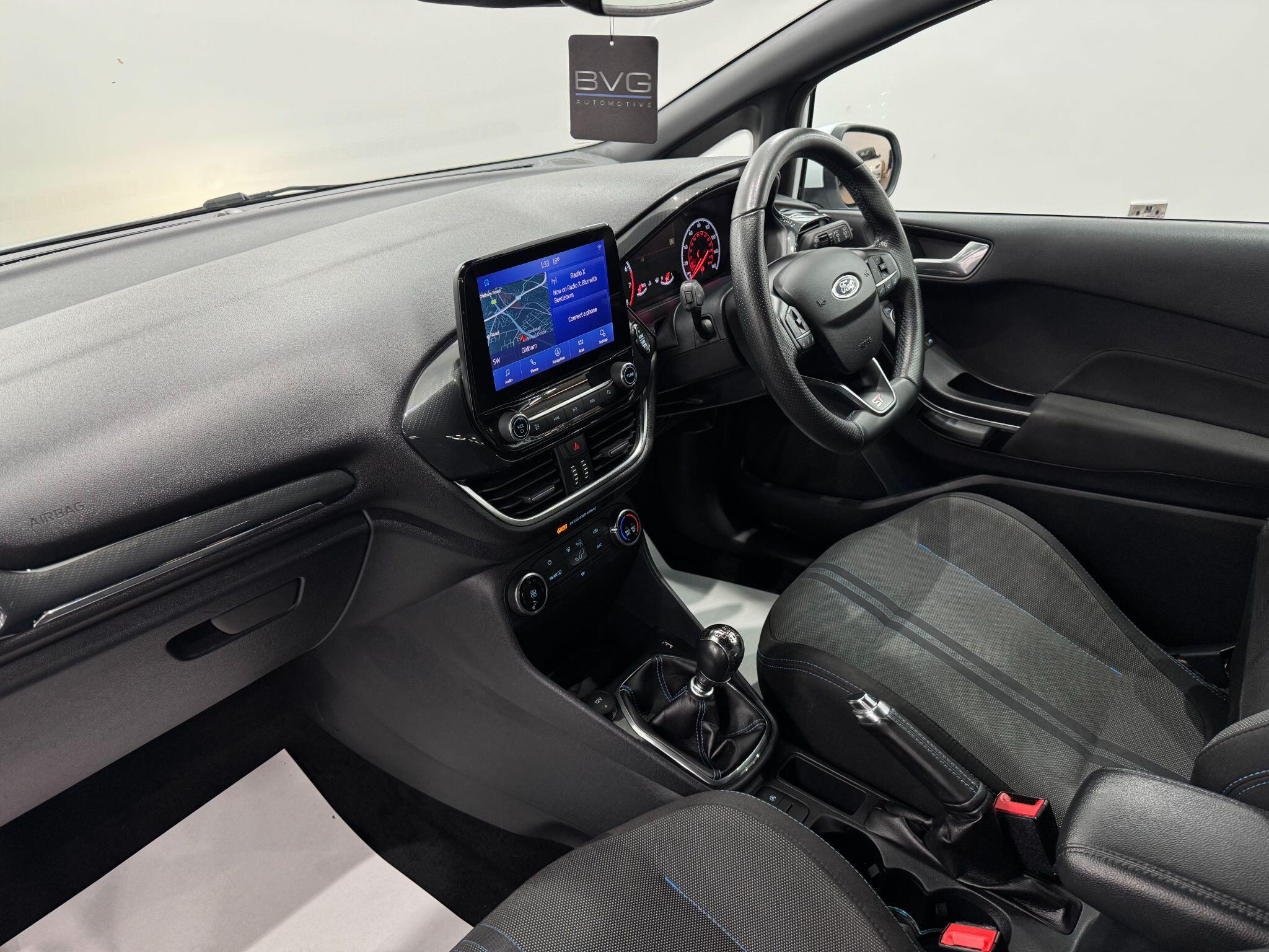 Ford Fiesta view 54
