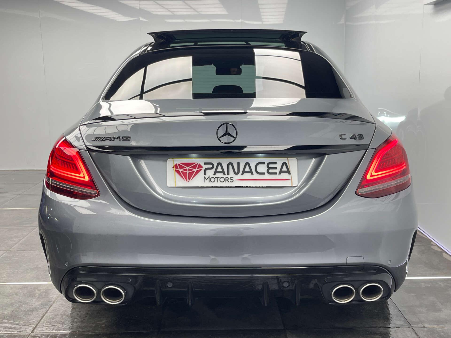 Mercedes-Benz C Class view 34