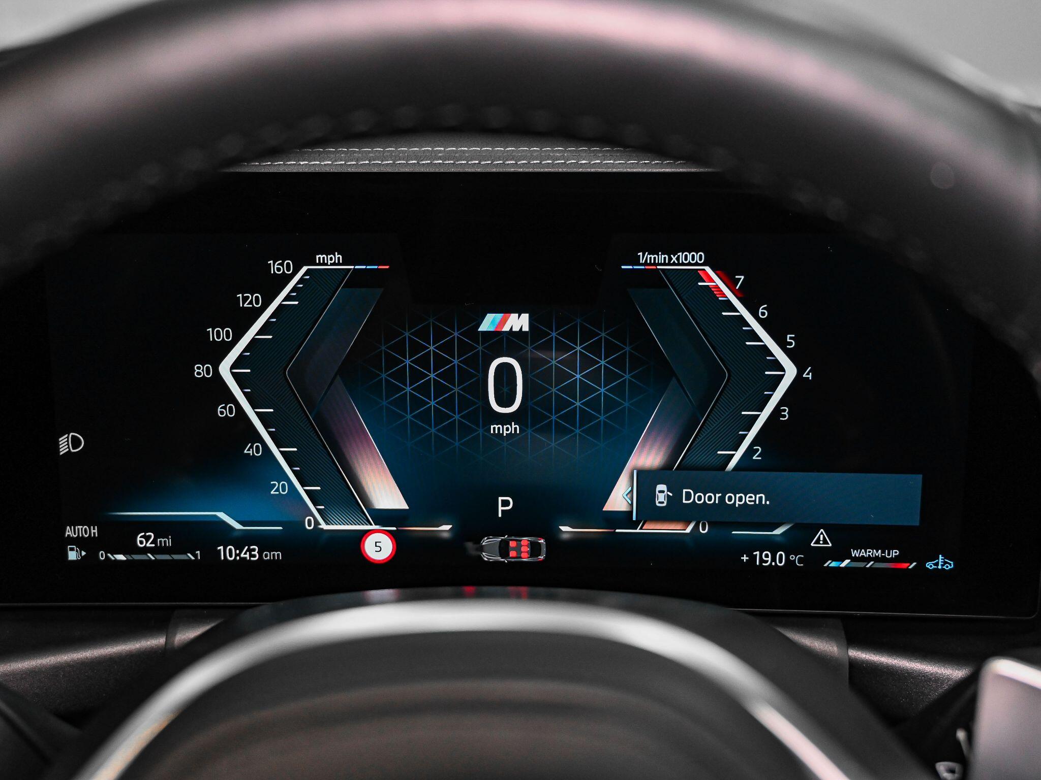 BMW 4 Series view 11
