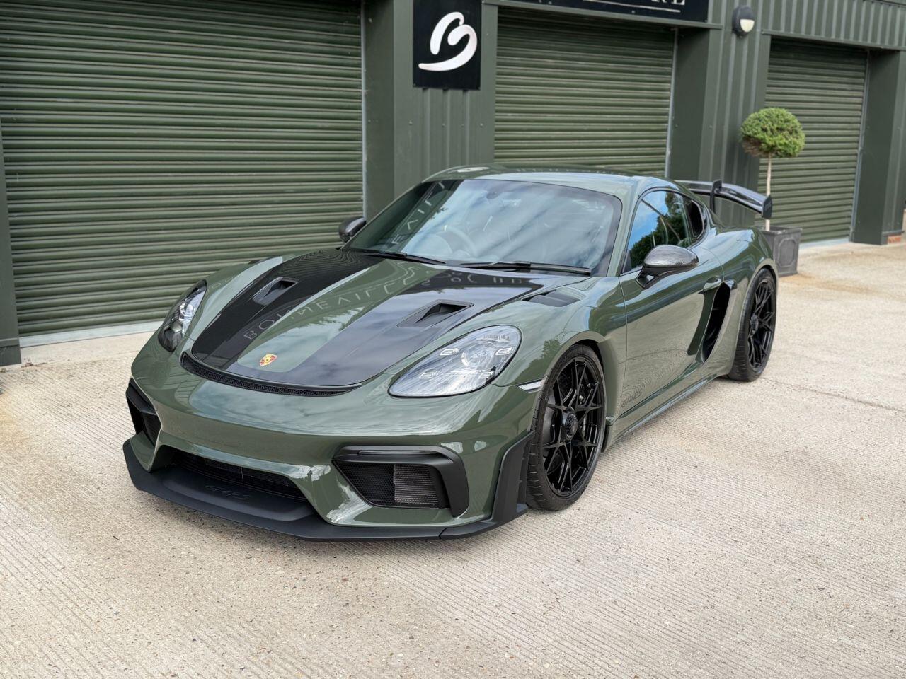 Porsche 718 Cayman view 11