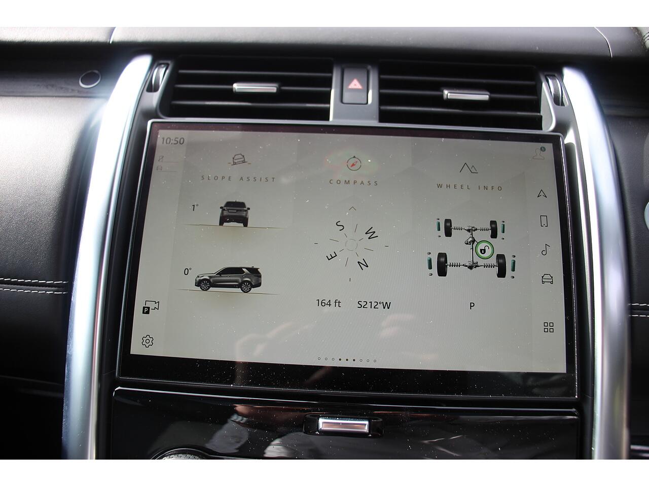 Land Rover Discovery view 28