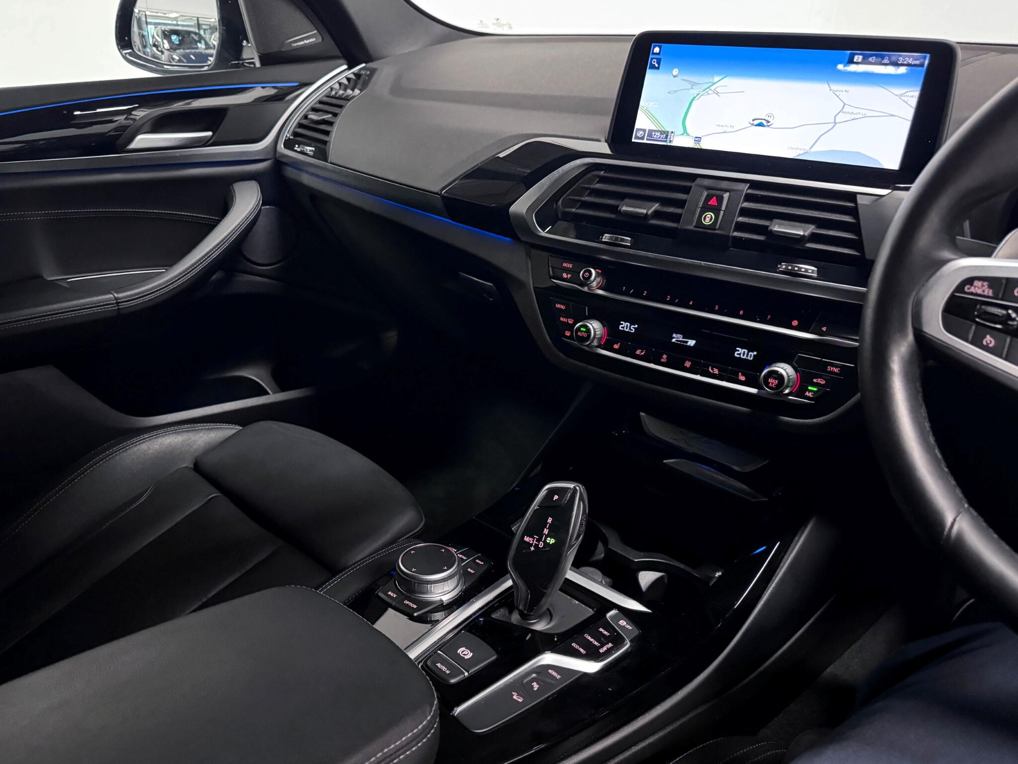 BMW X3 view 31