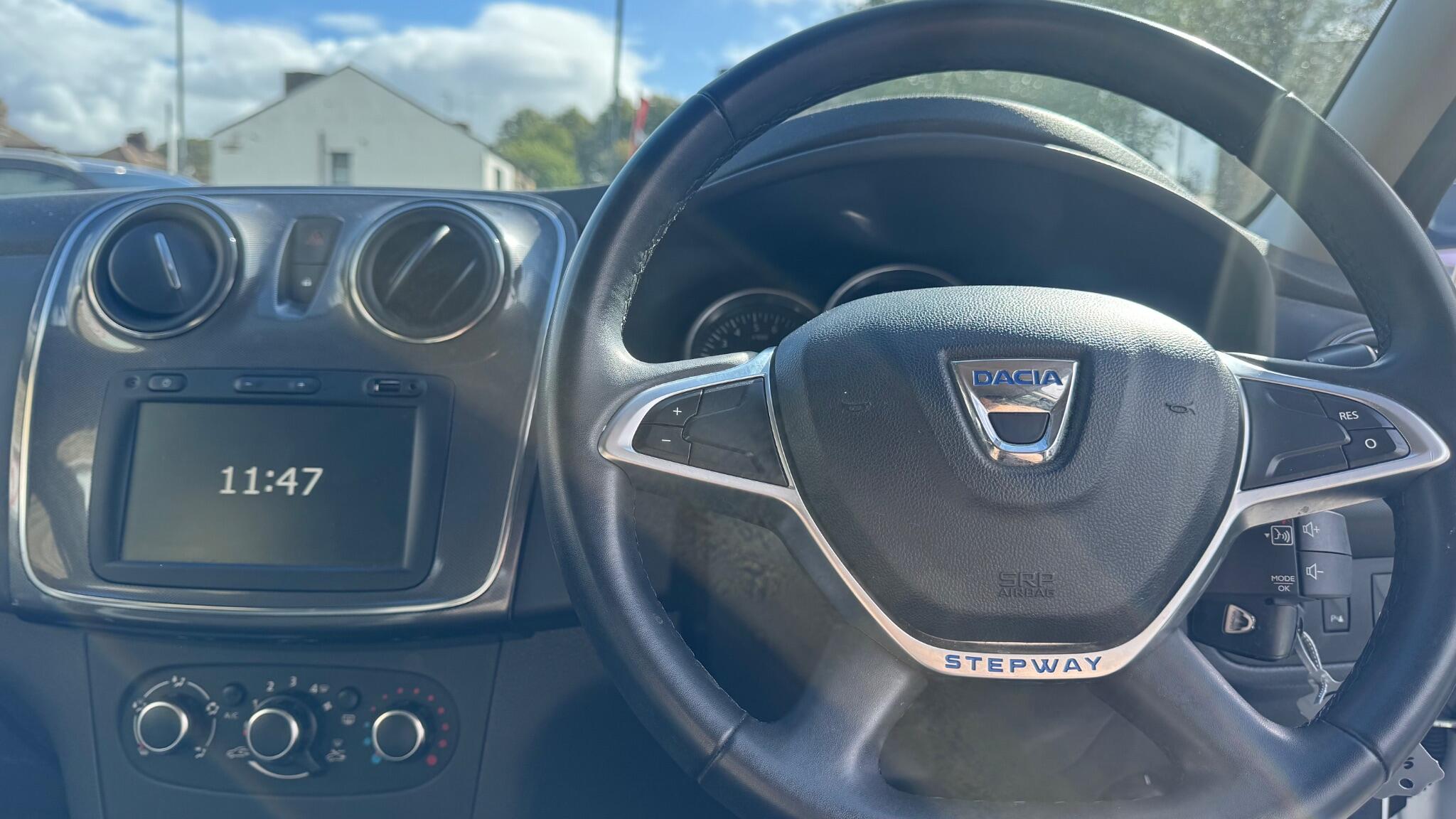Dacia Sandero view 12