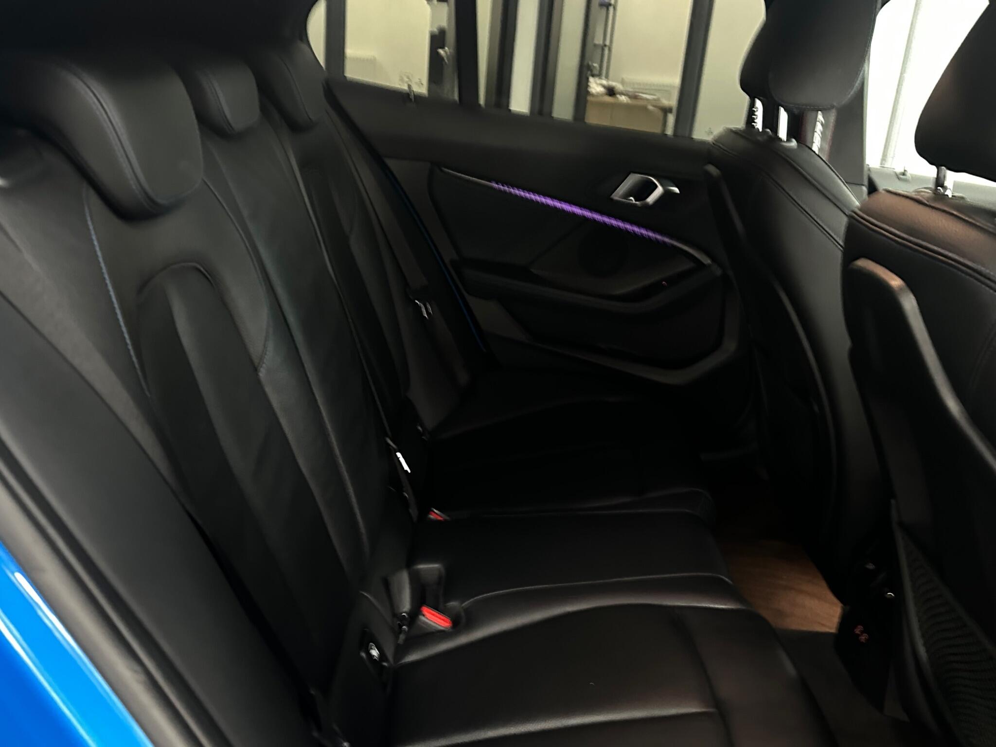 BMW 1 Series view 35