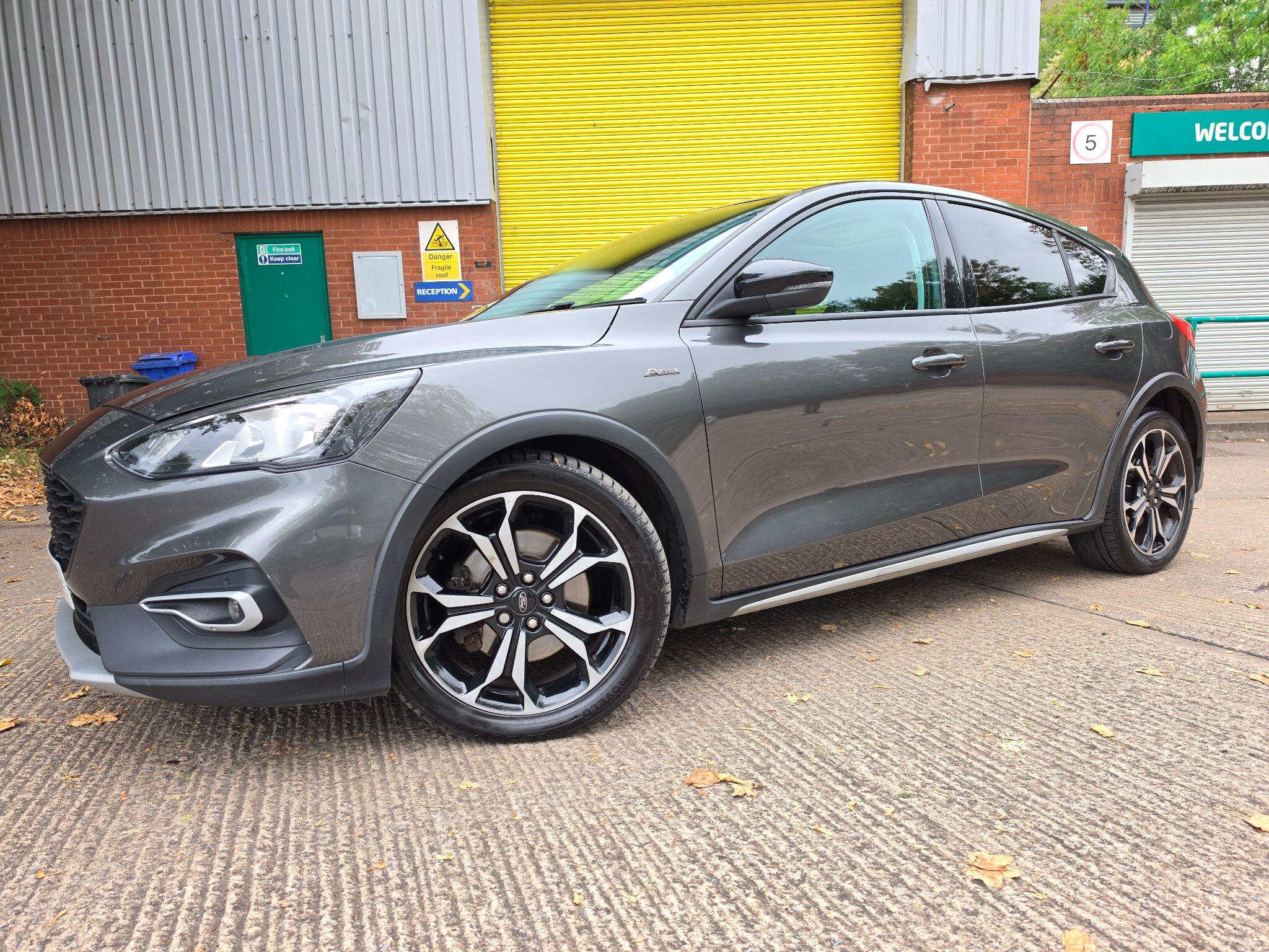 Ford Focus view 38