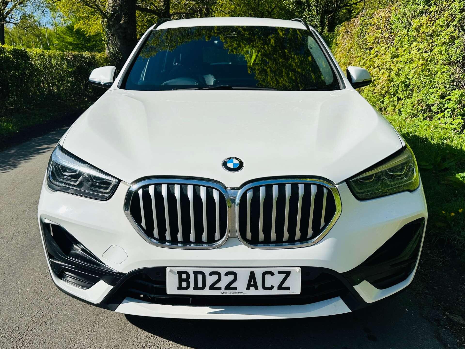 BMW X1 view 3