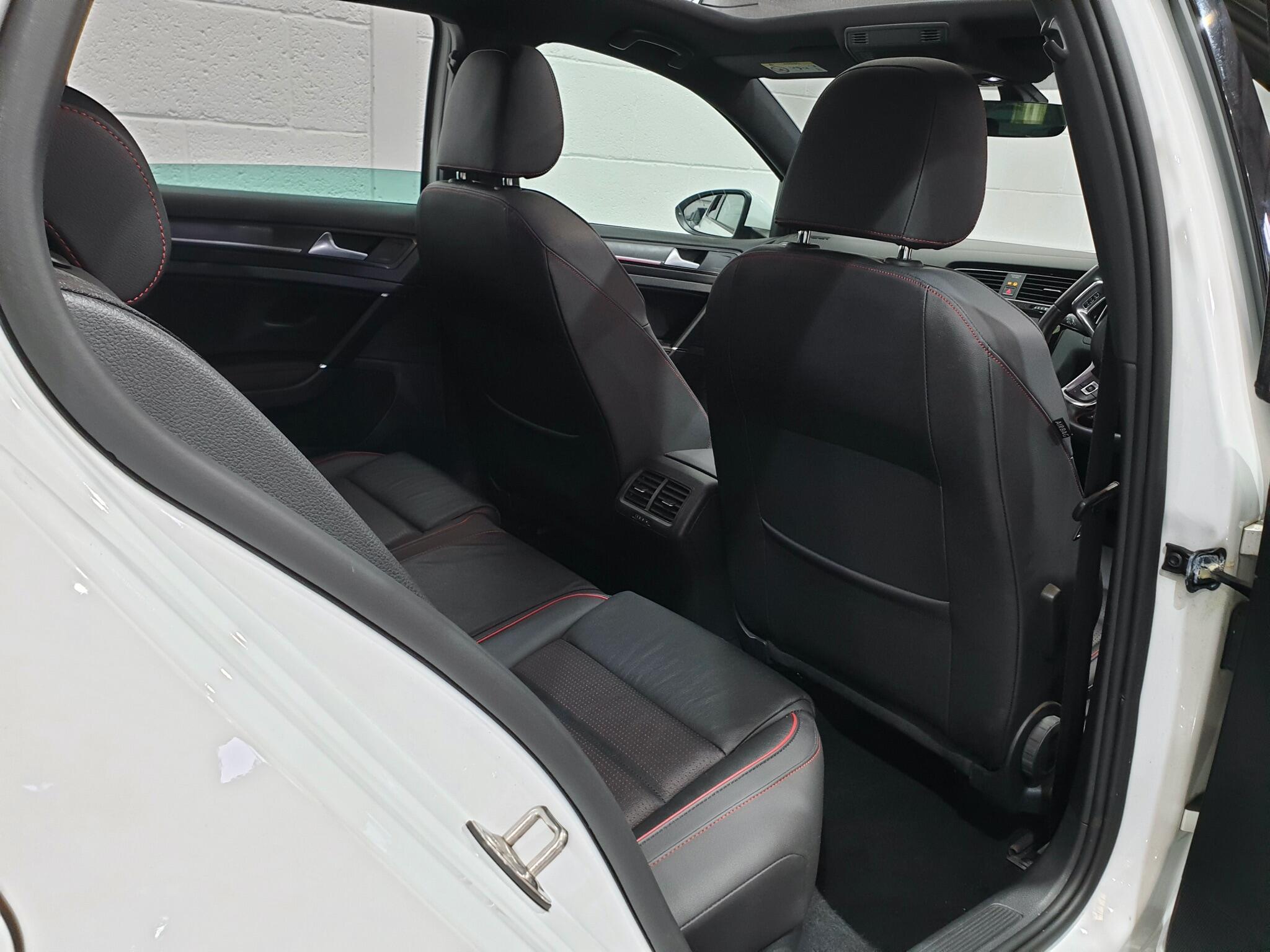 Volkswagen Golf view 49