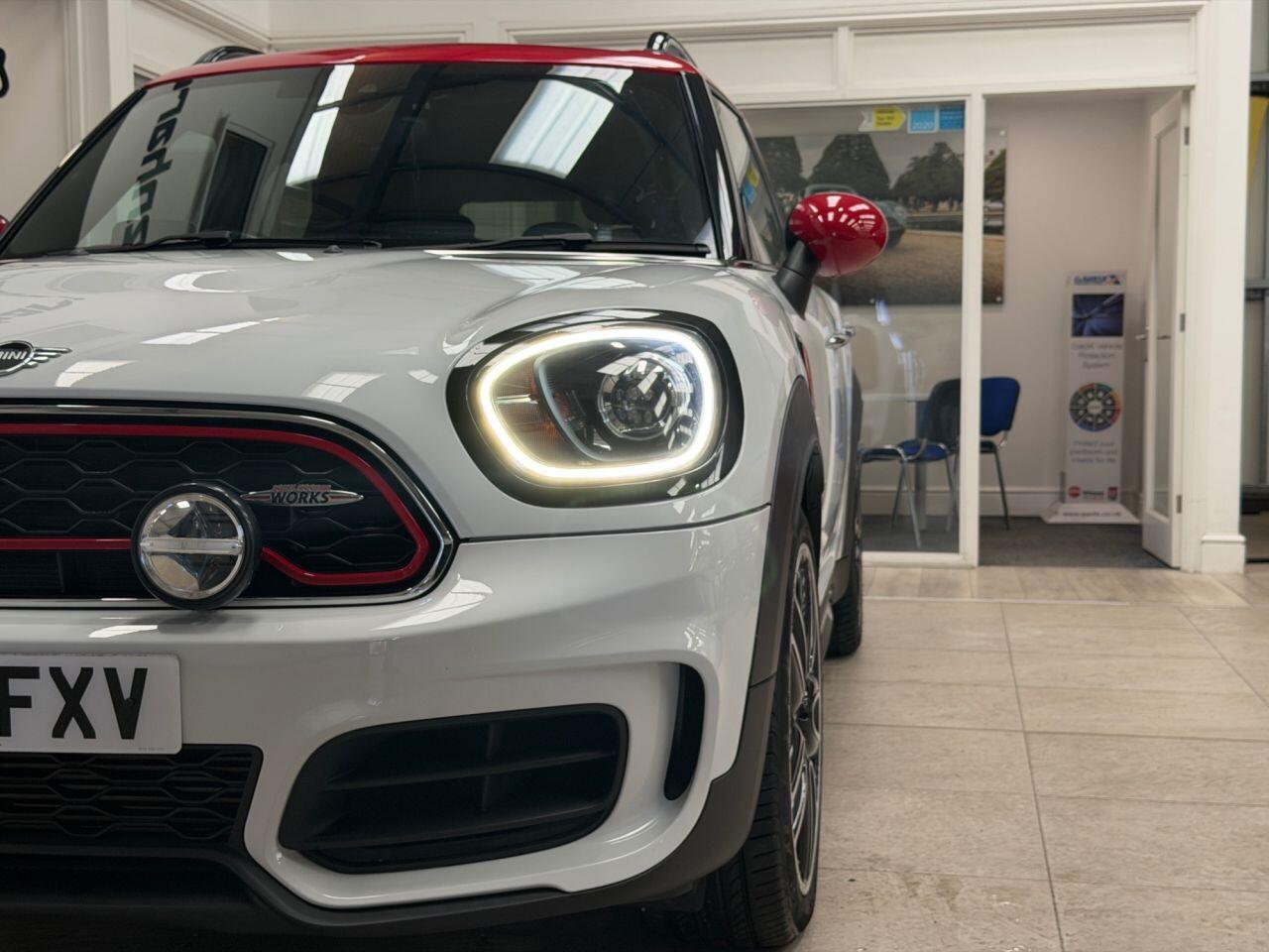 Mini Countryman view 6