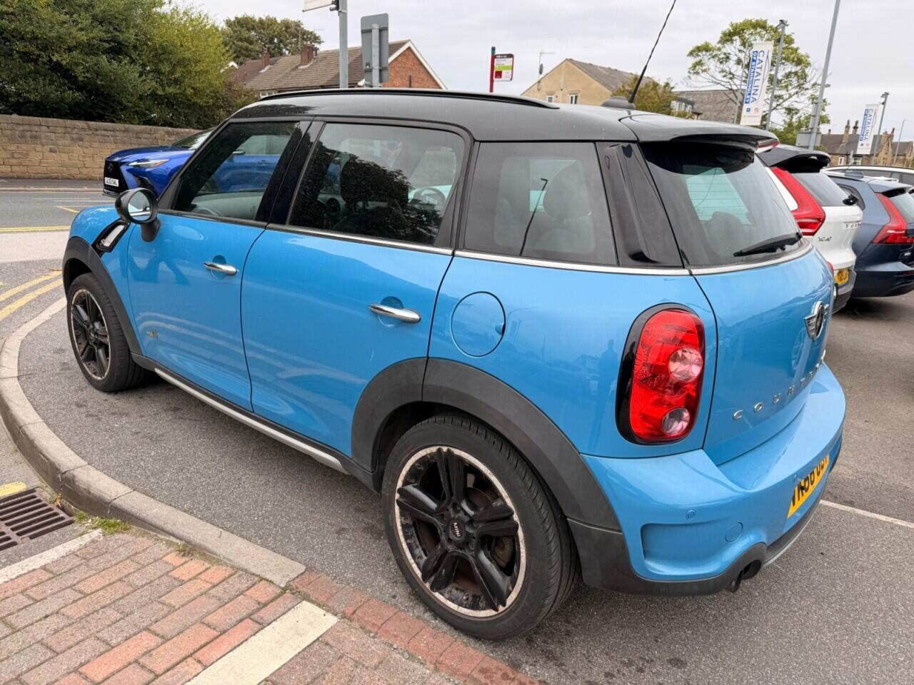 MINI Countryman view 7