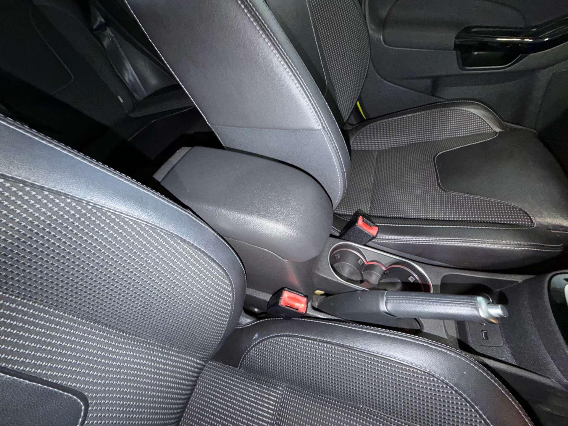 Ford Fiesta view 28