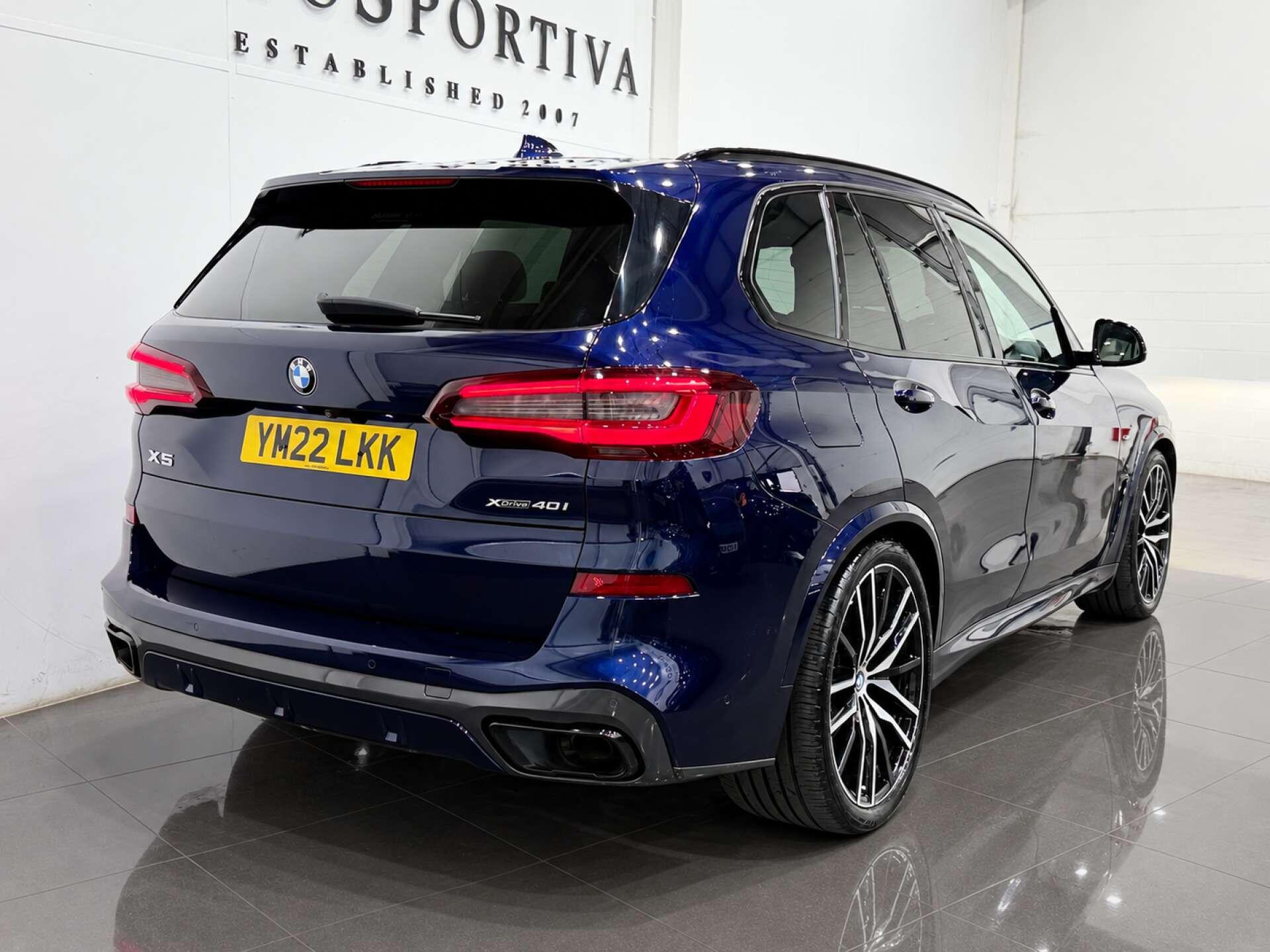 BMW X5 view 4