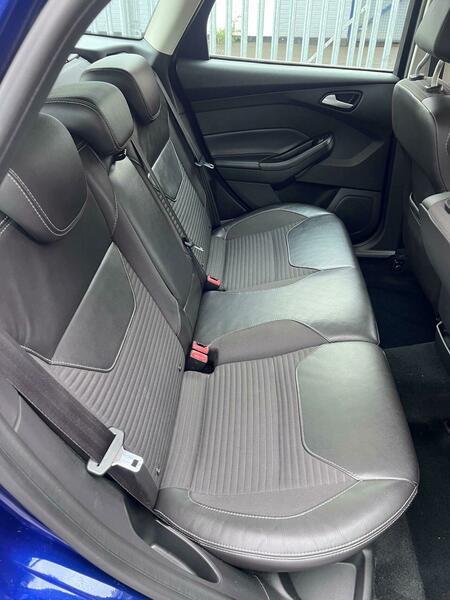 2014 Ford Focus image 22