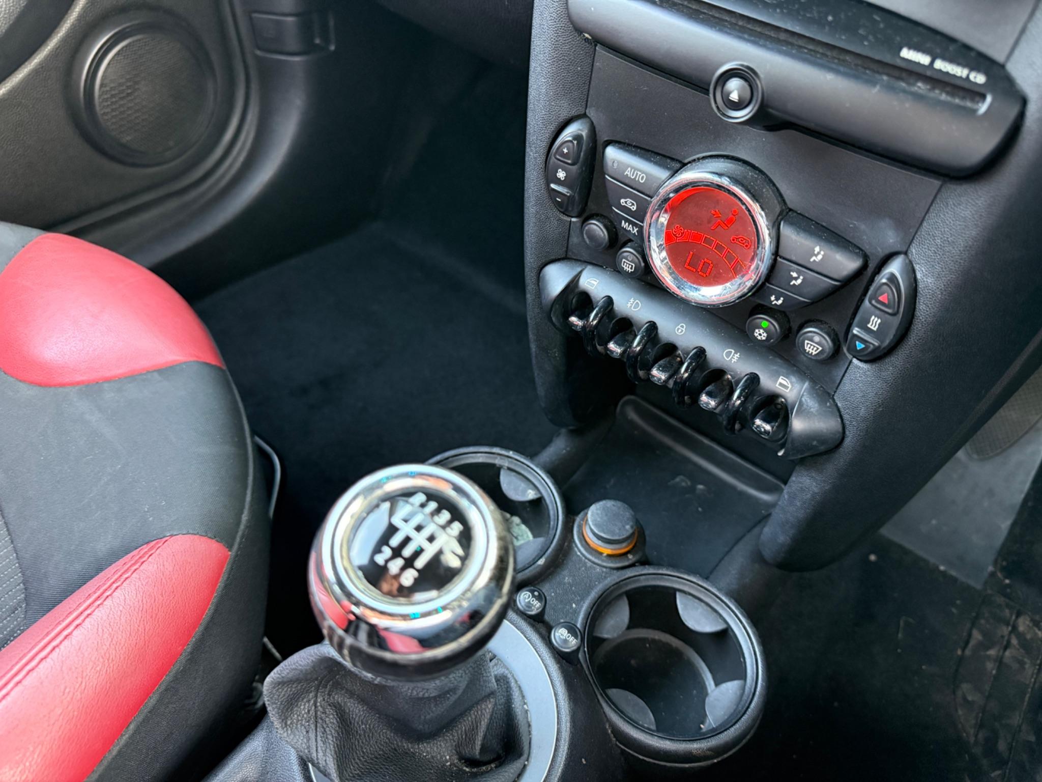 MINI Hatch 1.6 Cooper Euro 5 (s/s) 3dr — photo 26 of 78