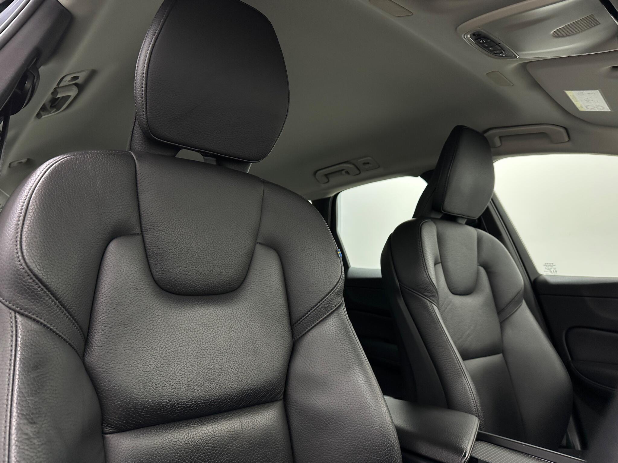 Volvo XC60 view 33