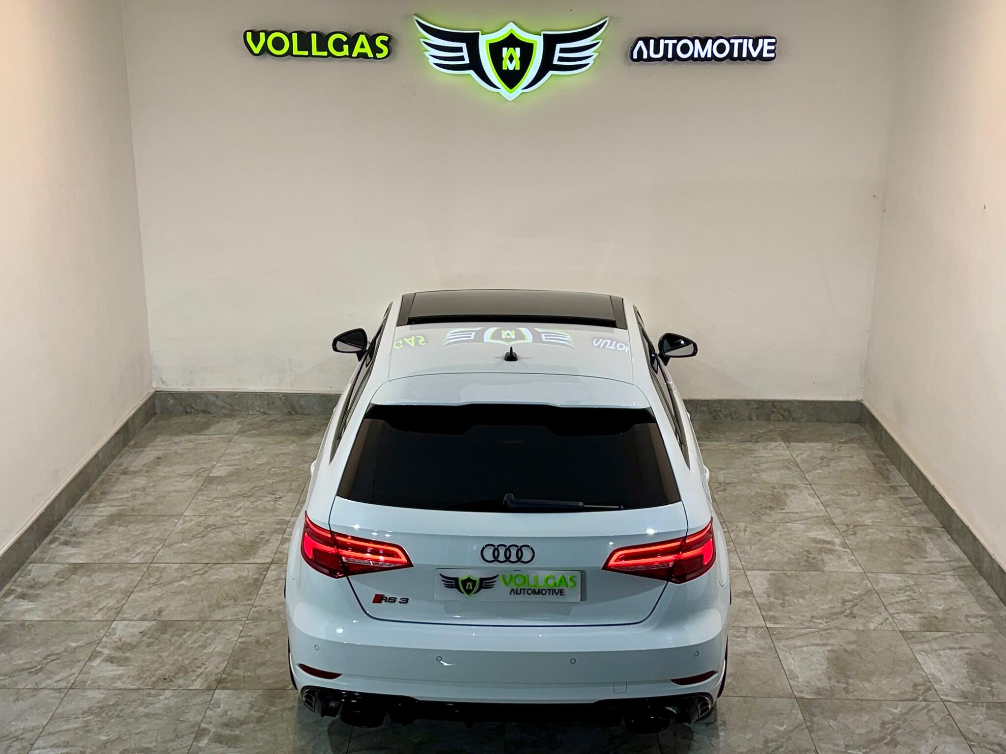 Audi RS3 view 5
