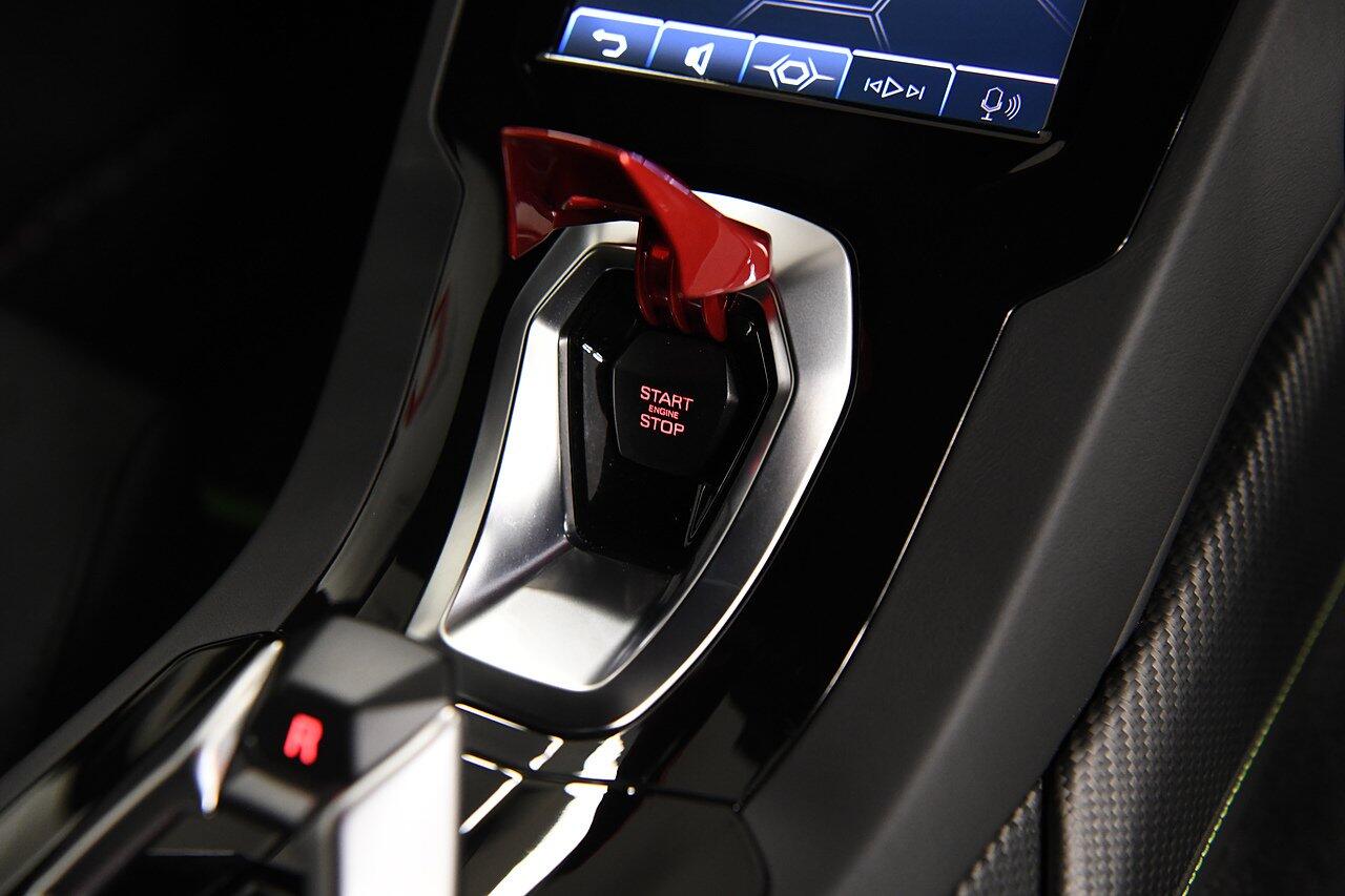 Lamborghini Huracan view 16