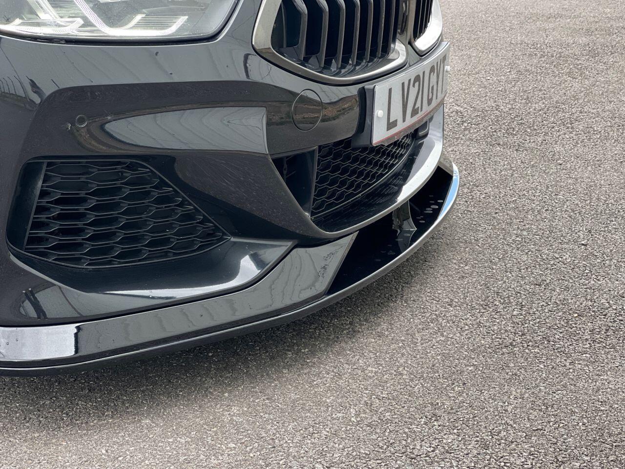 BMW 8 Series view 19