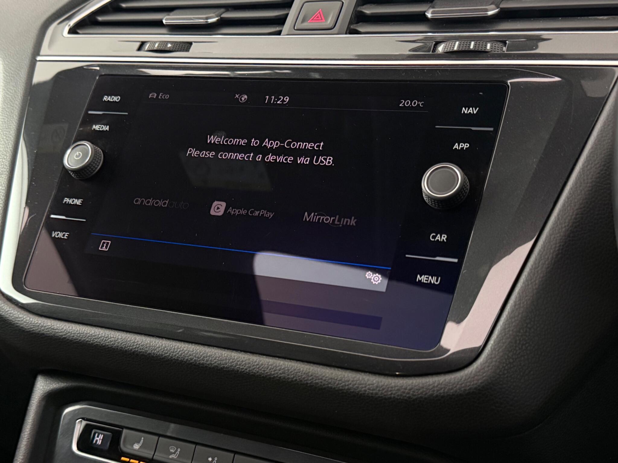 Volkswagen Tiguan Allspace view 26