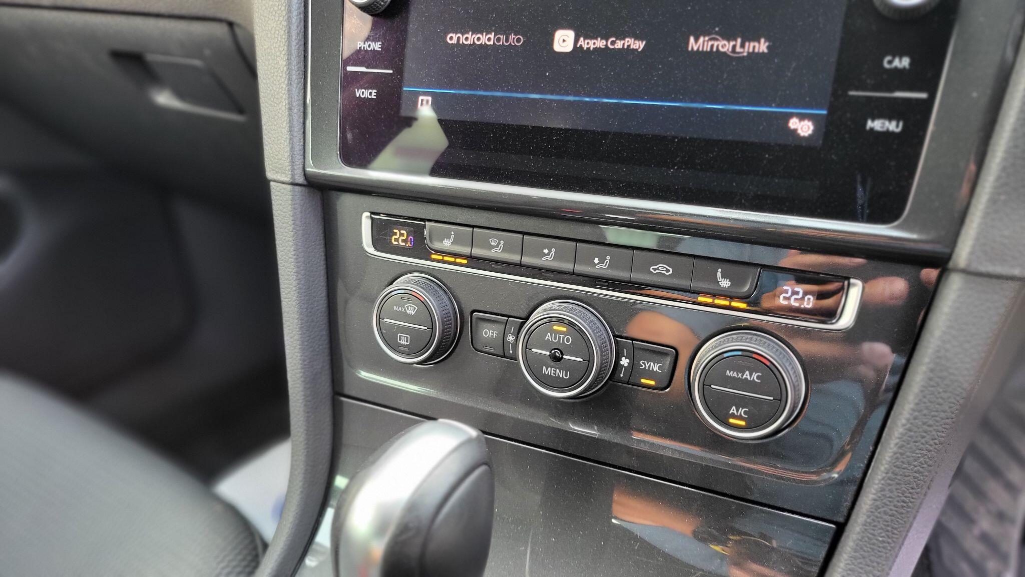 Volkswagen Golf view 32