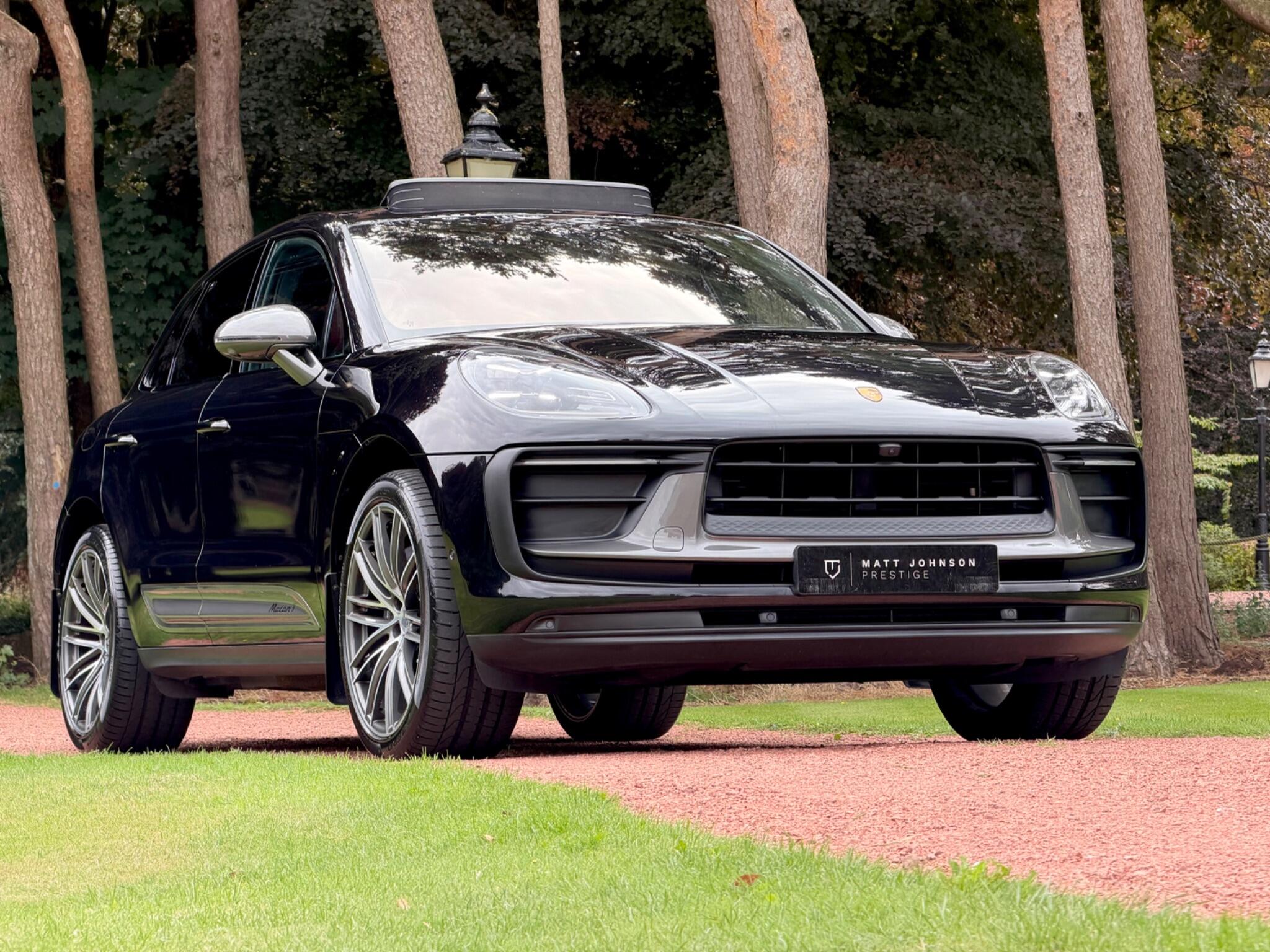 Porsche Macan view 28